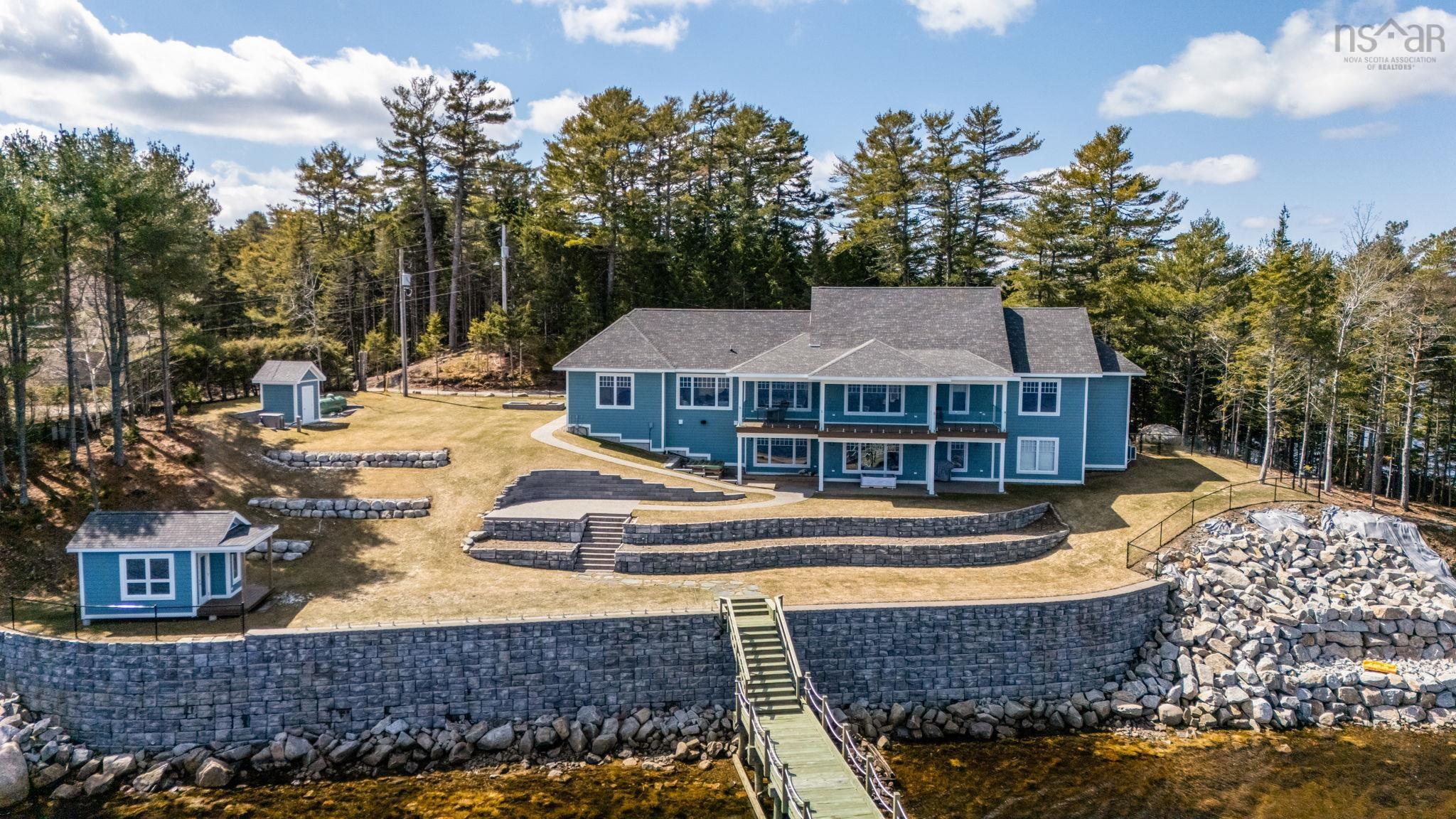 $3,200,000.00: 10 Mary Lane, Marvins Island