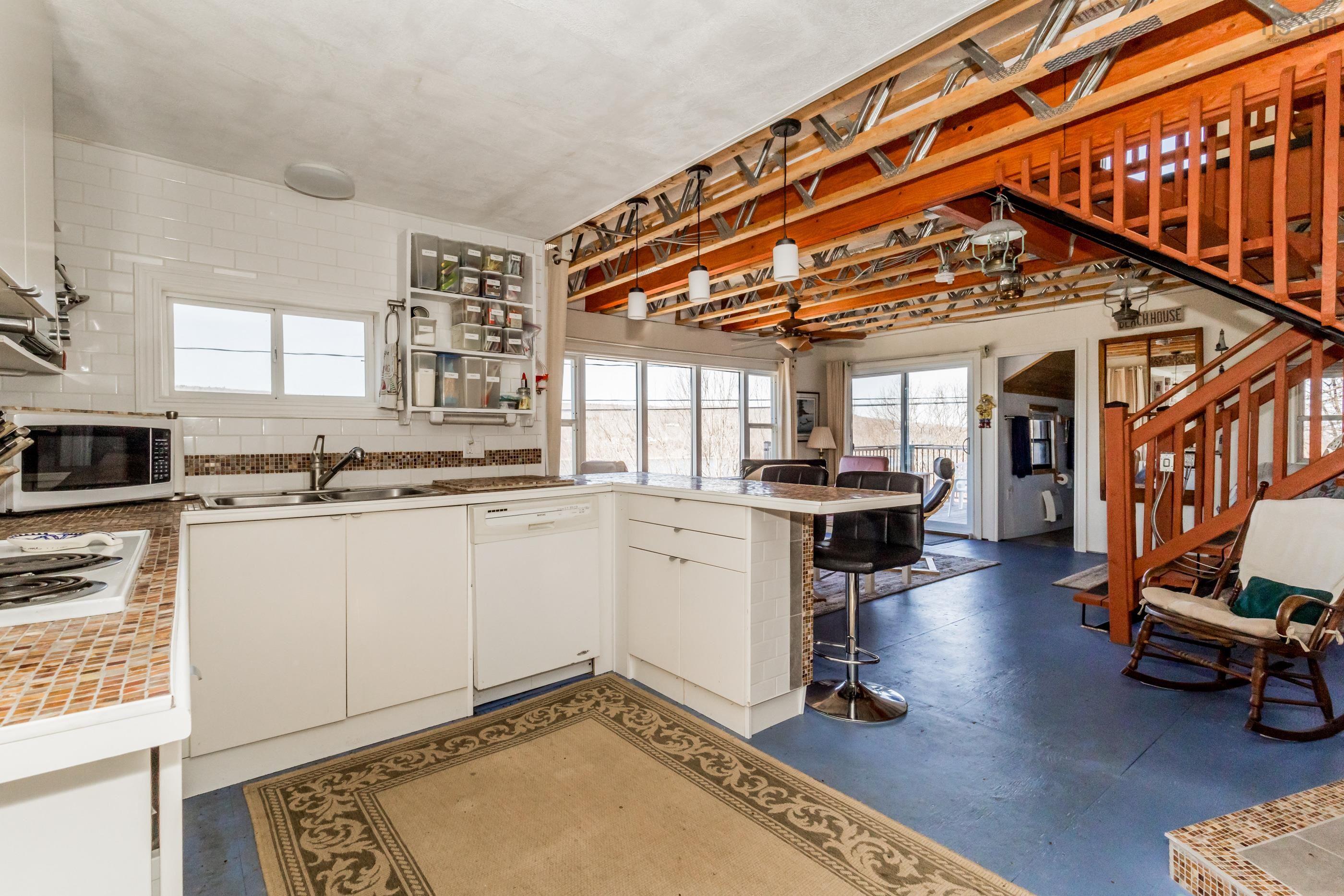 $239,500.00: 817 Granville Road, Victoria Beach