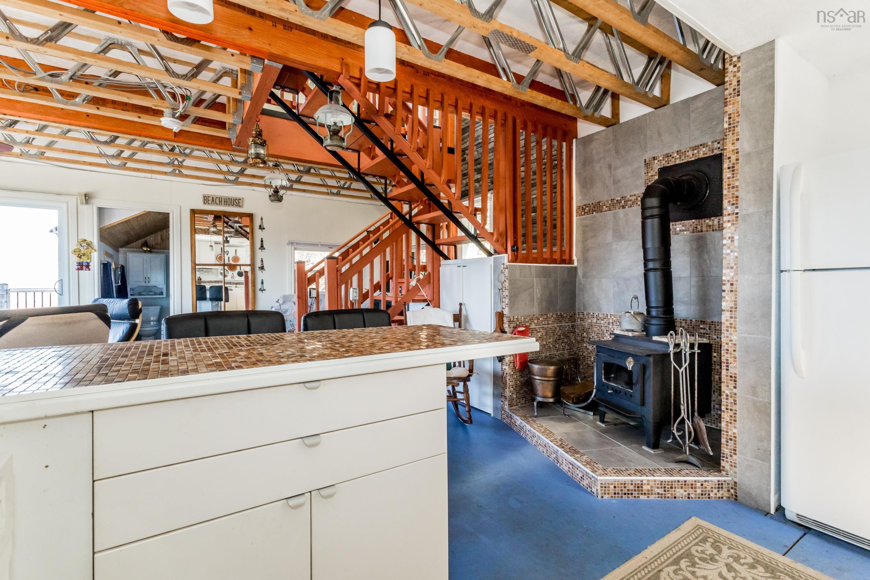 $239,500.00: 817 Granville Road, Victoria Beach