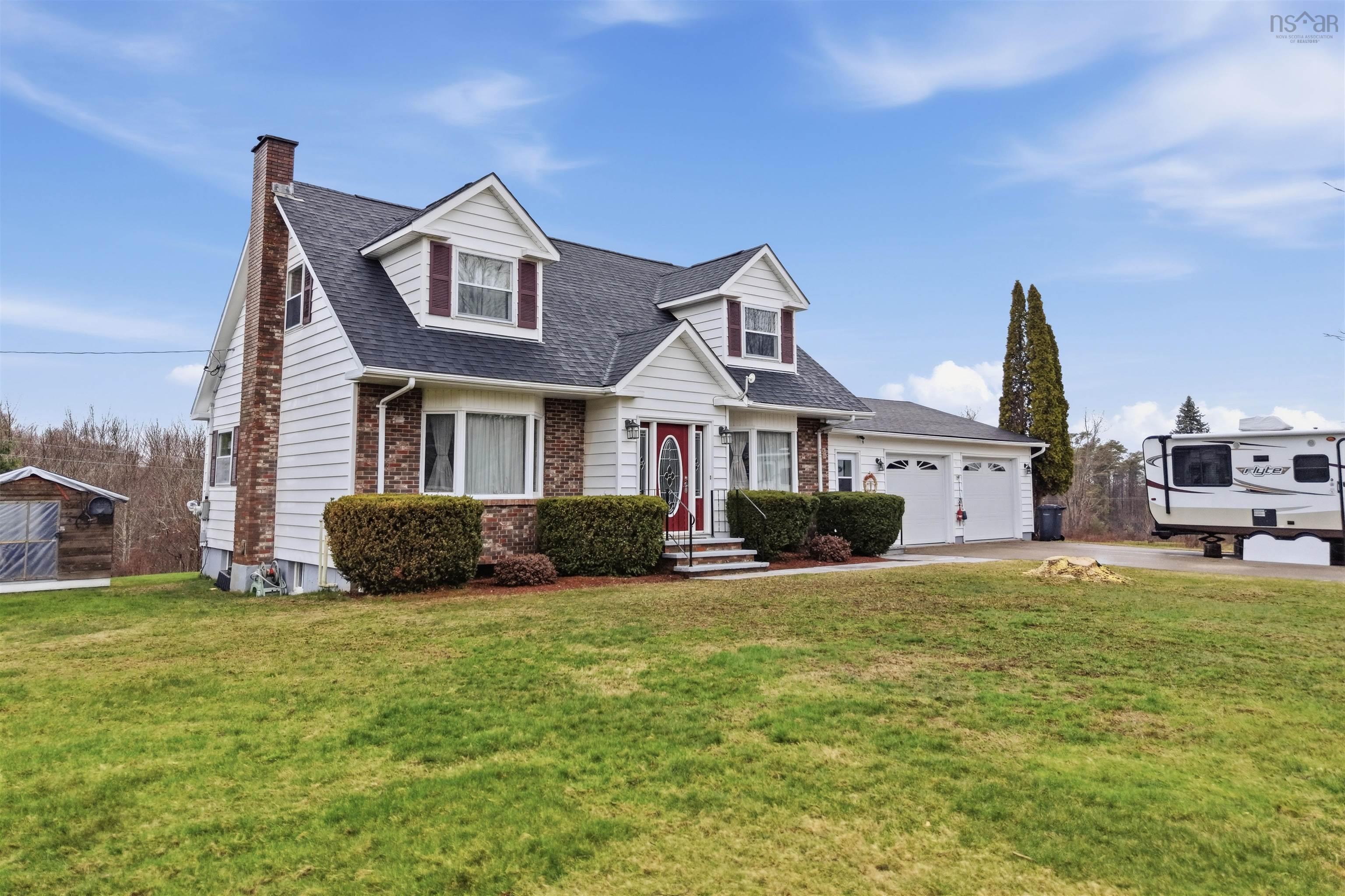 $599,000.00: 123 Trout Lake Road, Lawrencetown