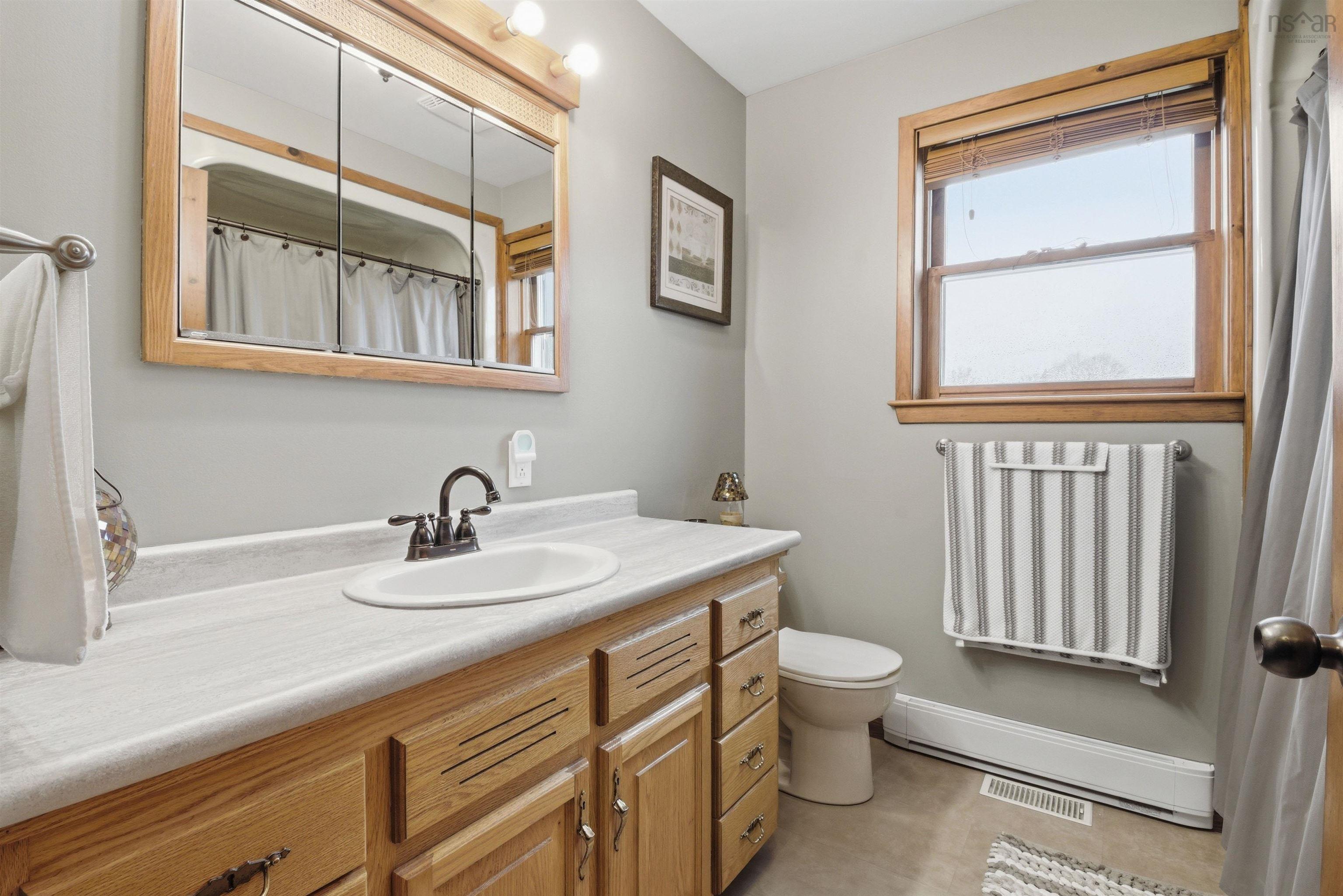 $599,000.00: 123 Trout Lake Road, Lawrencetown