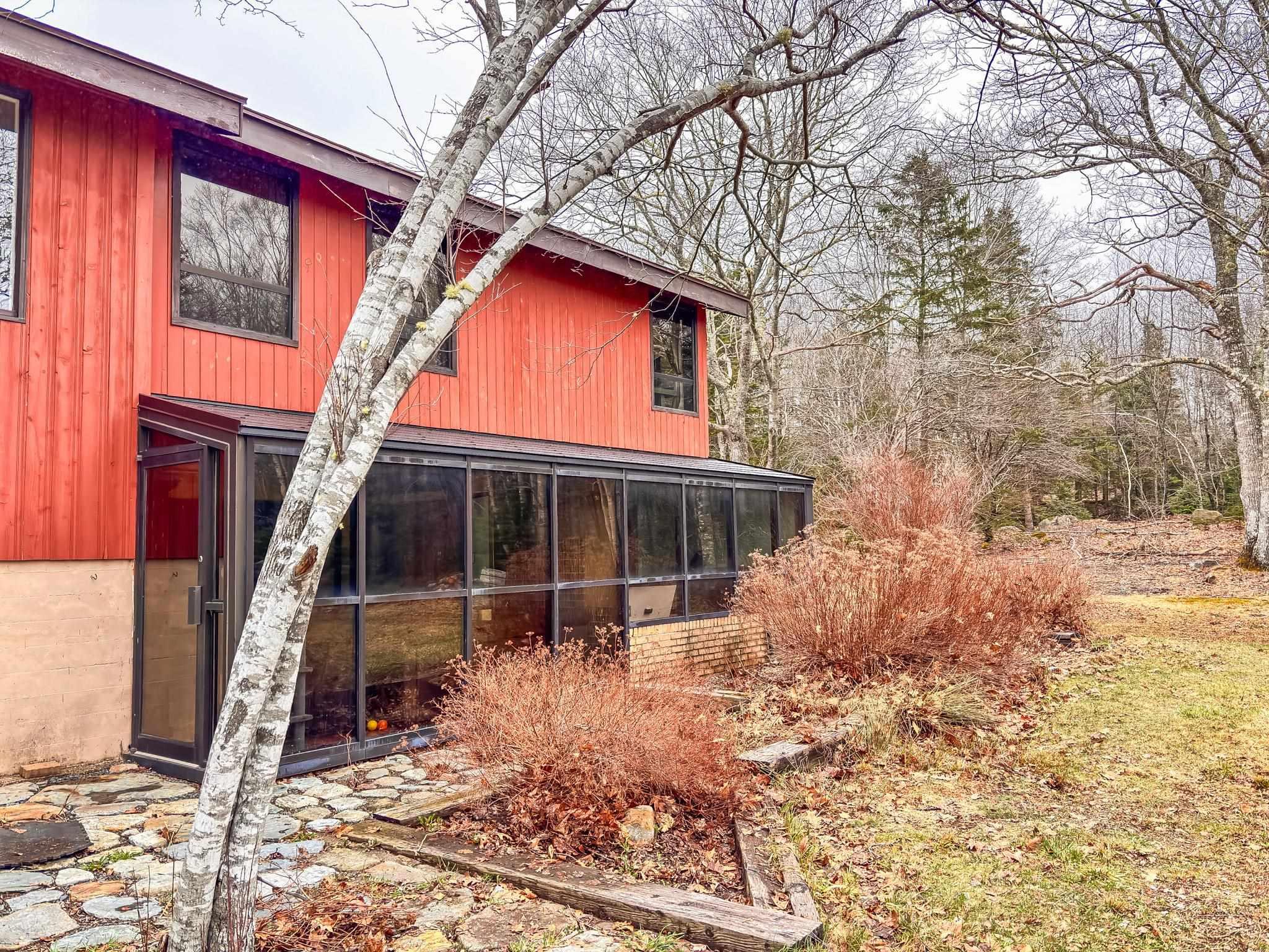 $595,000.00: 9169 Highway 331, Voglers Cove