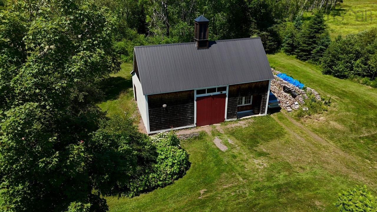 $649,900.00: 5183 Highway 2, Bass River