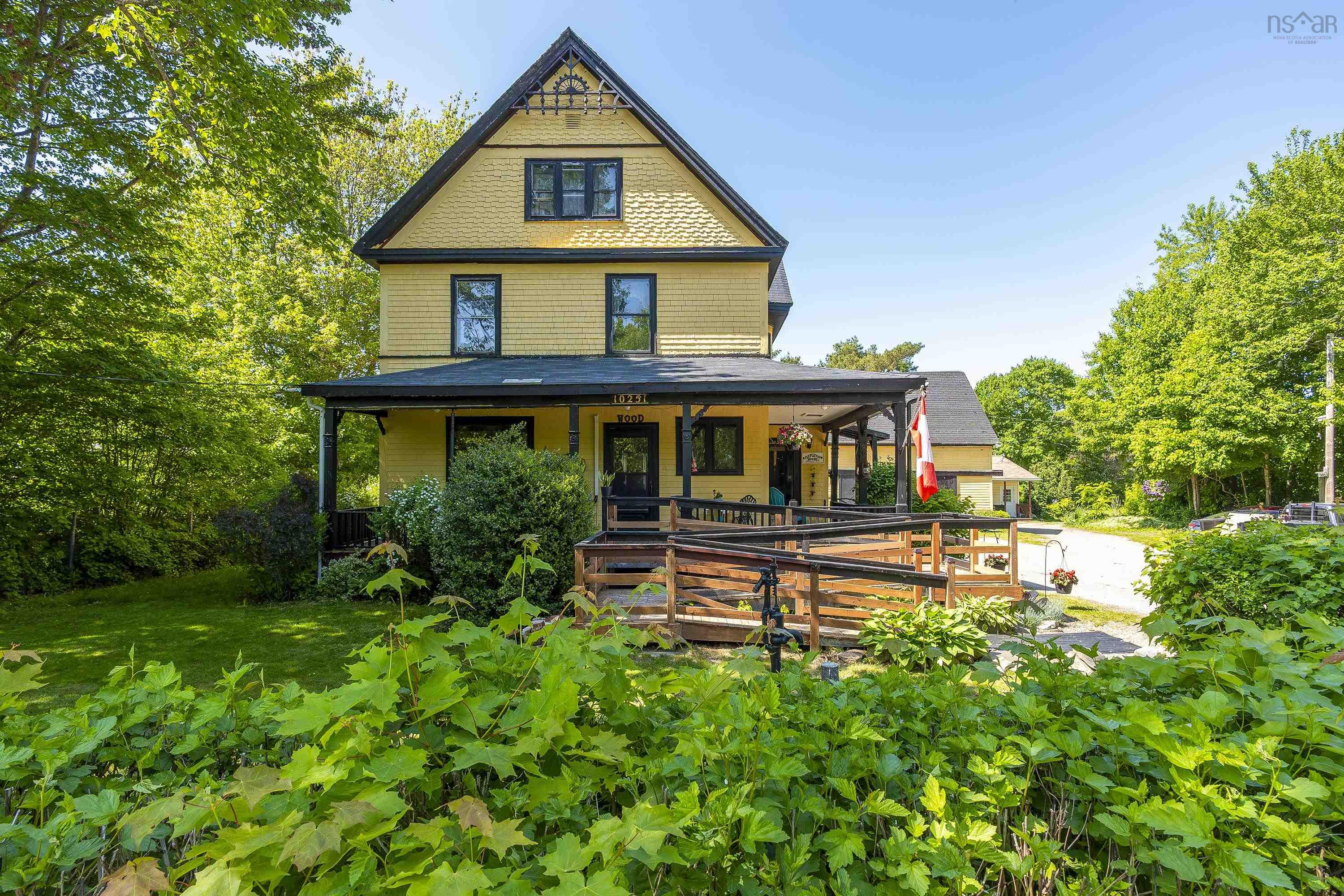 $494,900.00: 10251 1 Highway, Paradise