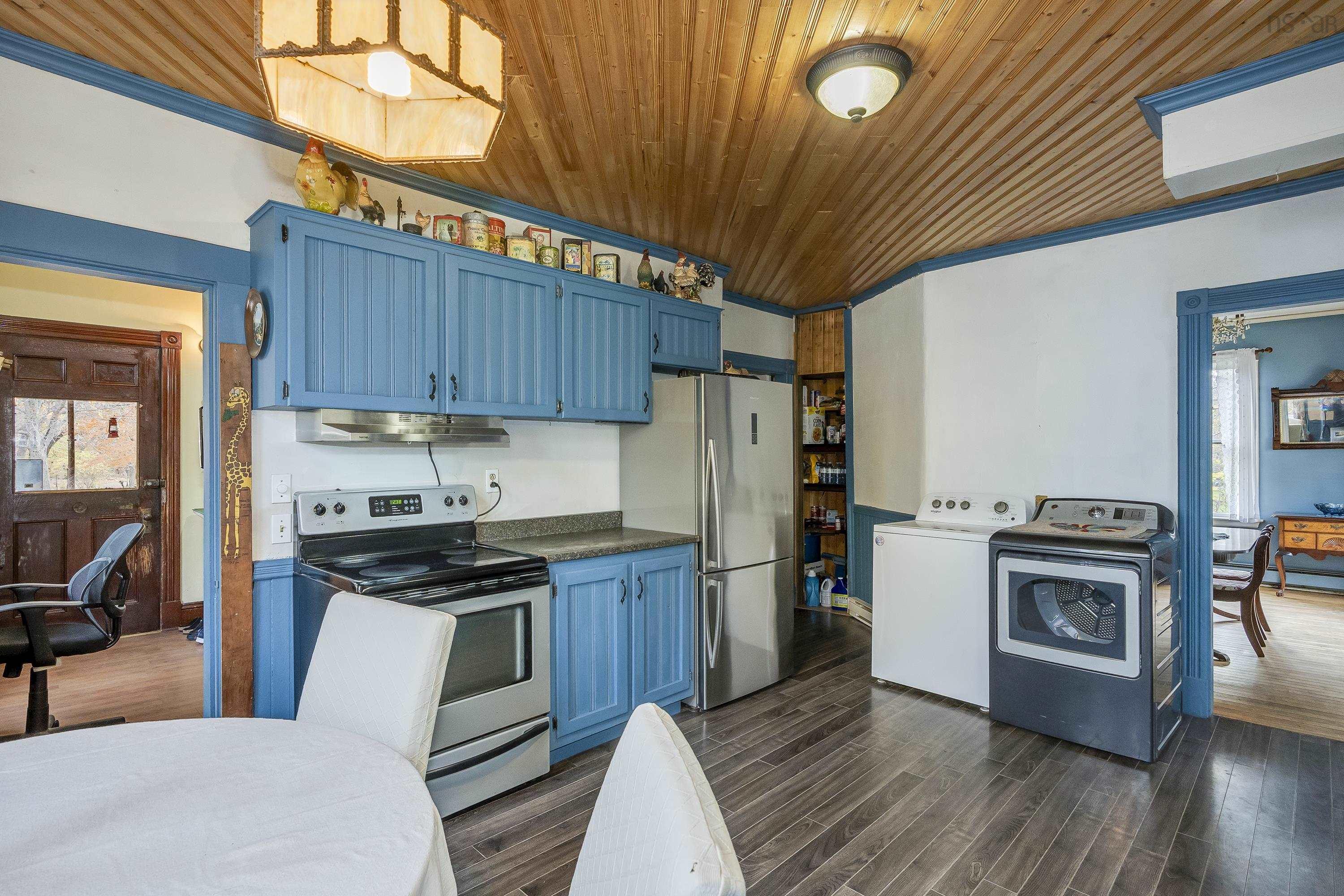 $494,900.00: 10251 1 Highway, Paradise