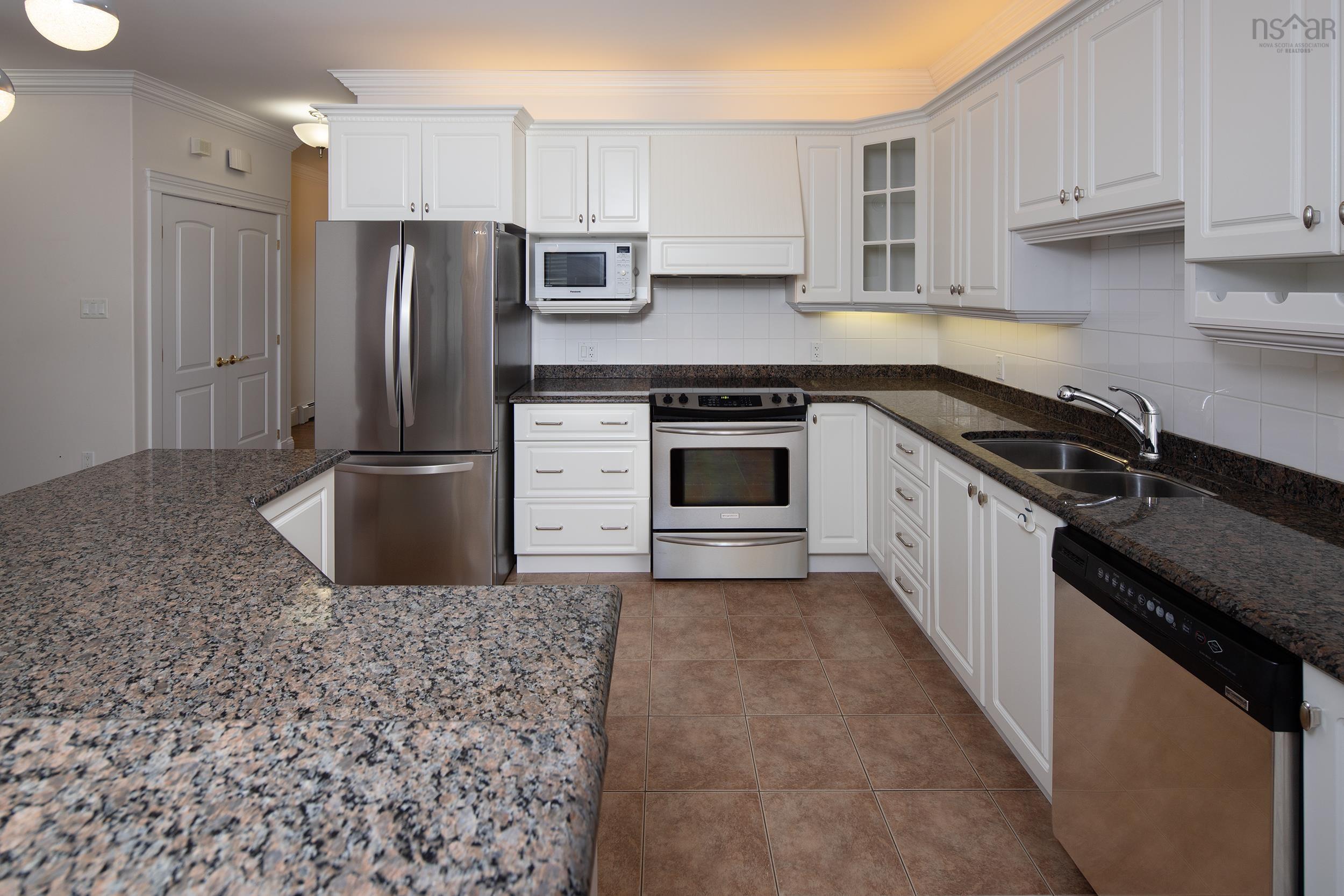 44 Kirkwood Court, Bedford, NS (MLS 202607968)