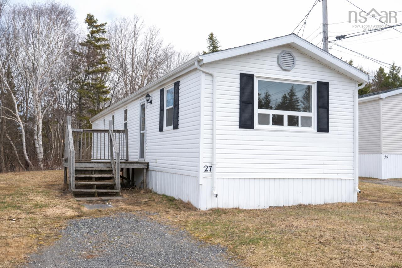 $139,900.00: 27 Curry Street, Howie Centre