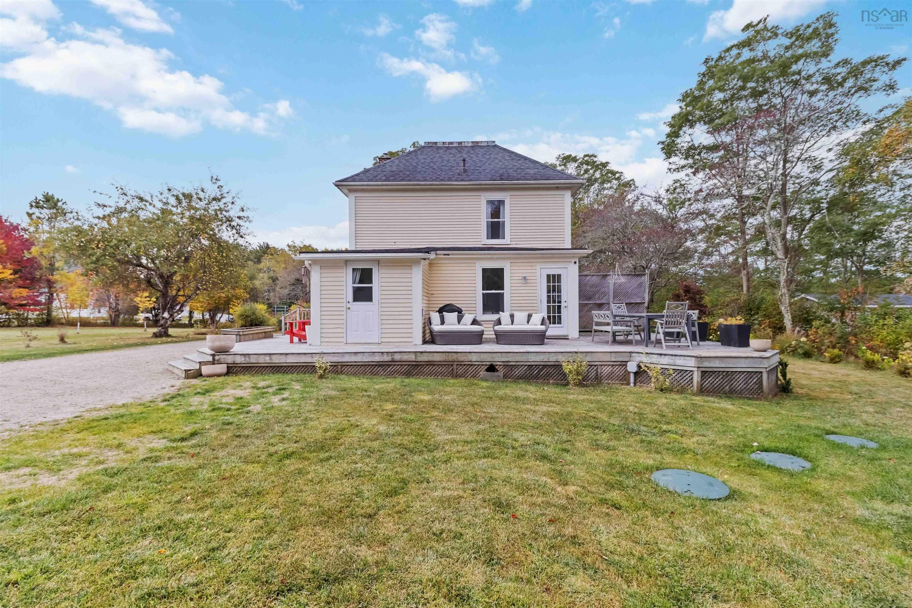 $464,000.00: 2571 Highway 331, West Lahave