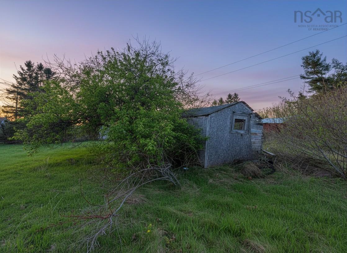 $83,900.00: 9936 Highway 215, Maitland