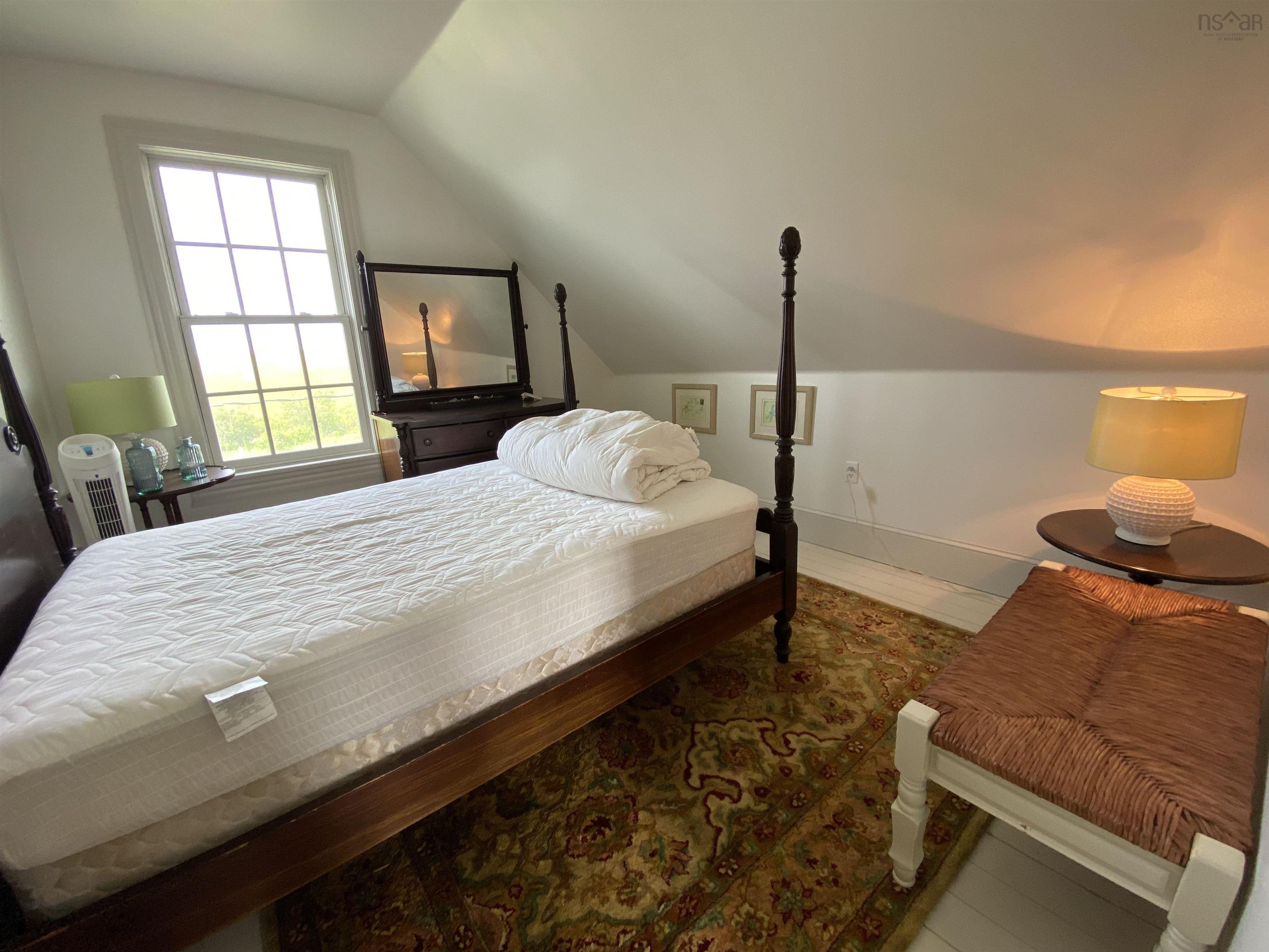 $699,900.00: 1609&1613 Highway 7 & Turners Island, Marie Joseph