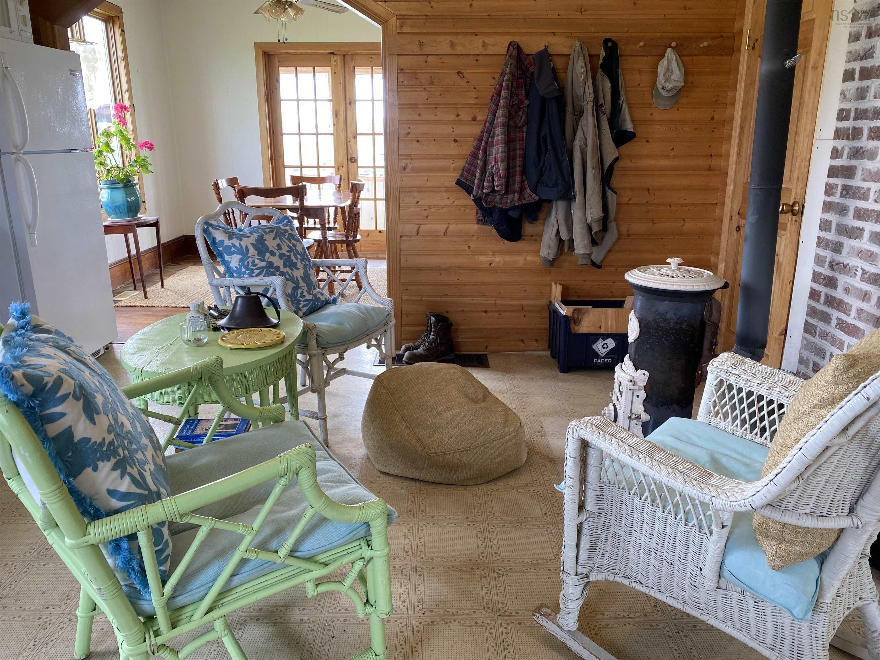 $699,900.00: 1609&1613 Highway 7 & Turners Island, Marie Joseph