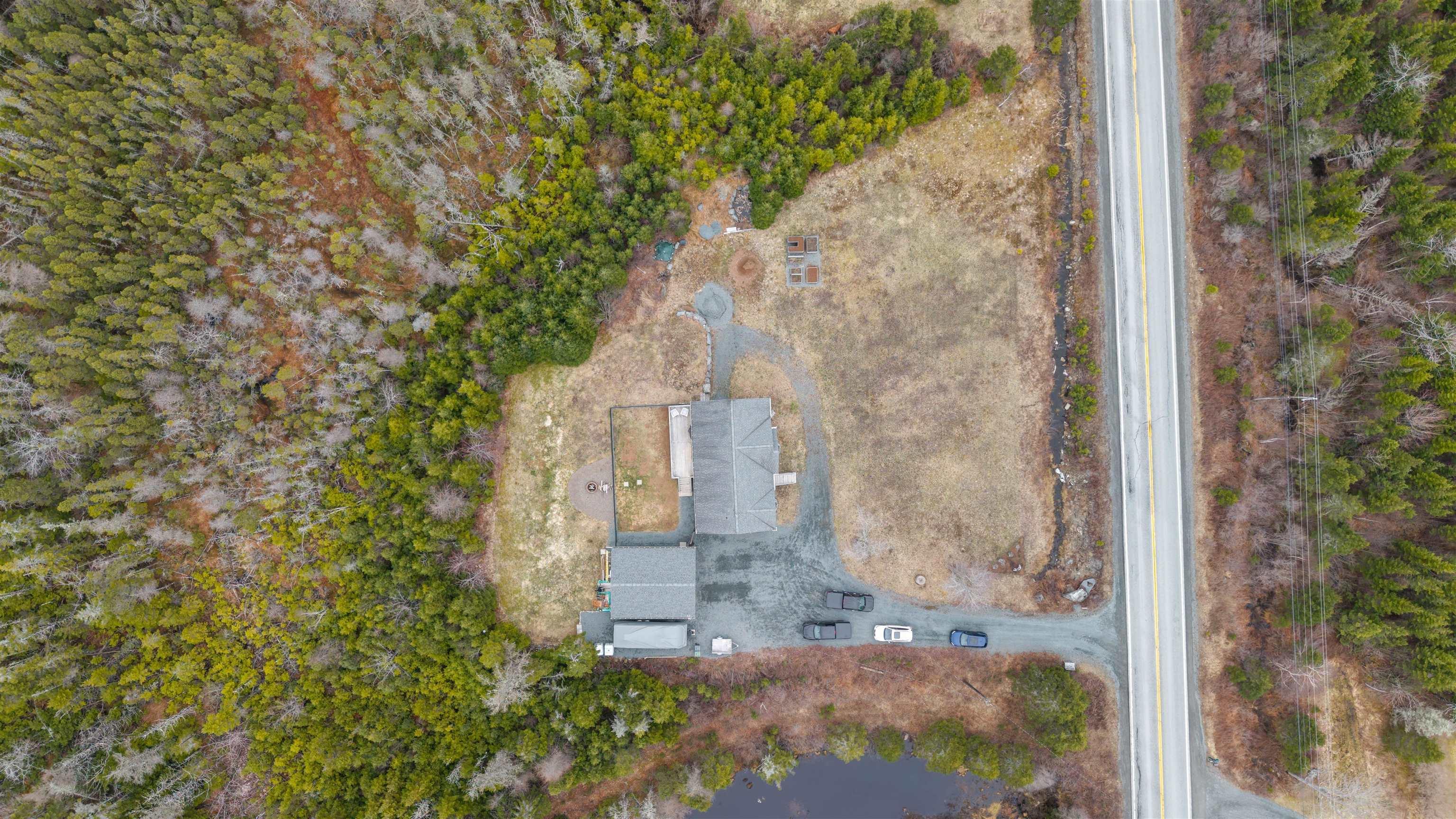 $499,900.00: 15319 7 Highway, East Ship Harbour