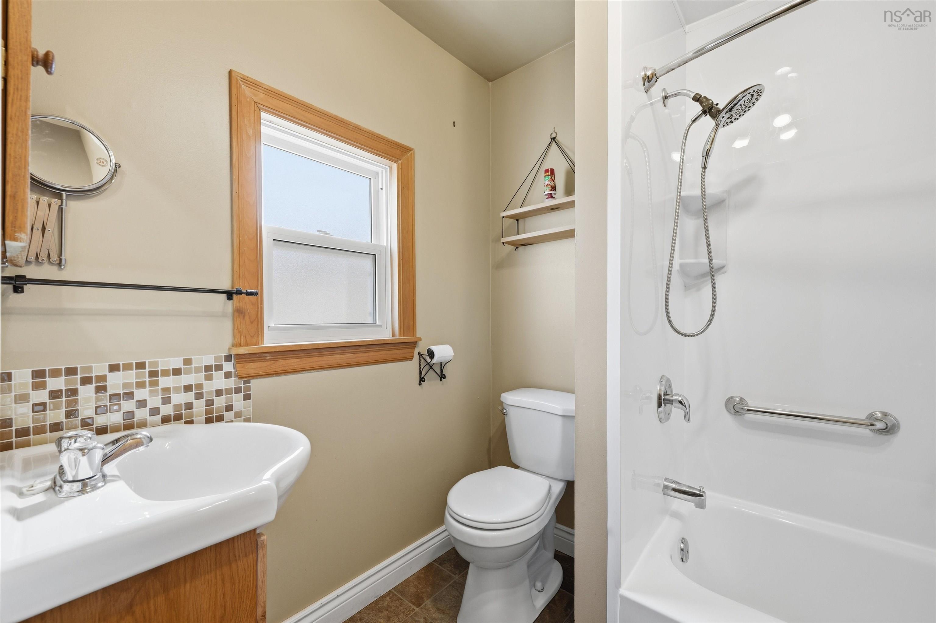 10 Margate Drive, Armdale, NS (MLS 202607992)