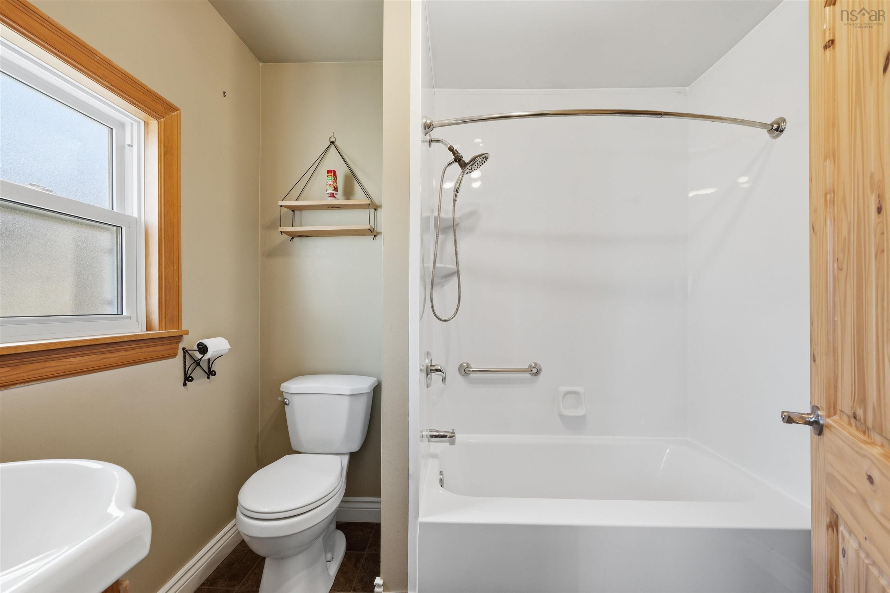 10 Margate Drive, Armdale, NS (MLS 202607992)