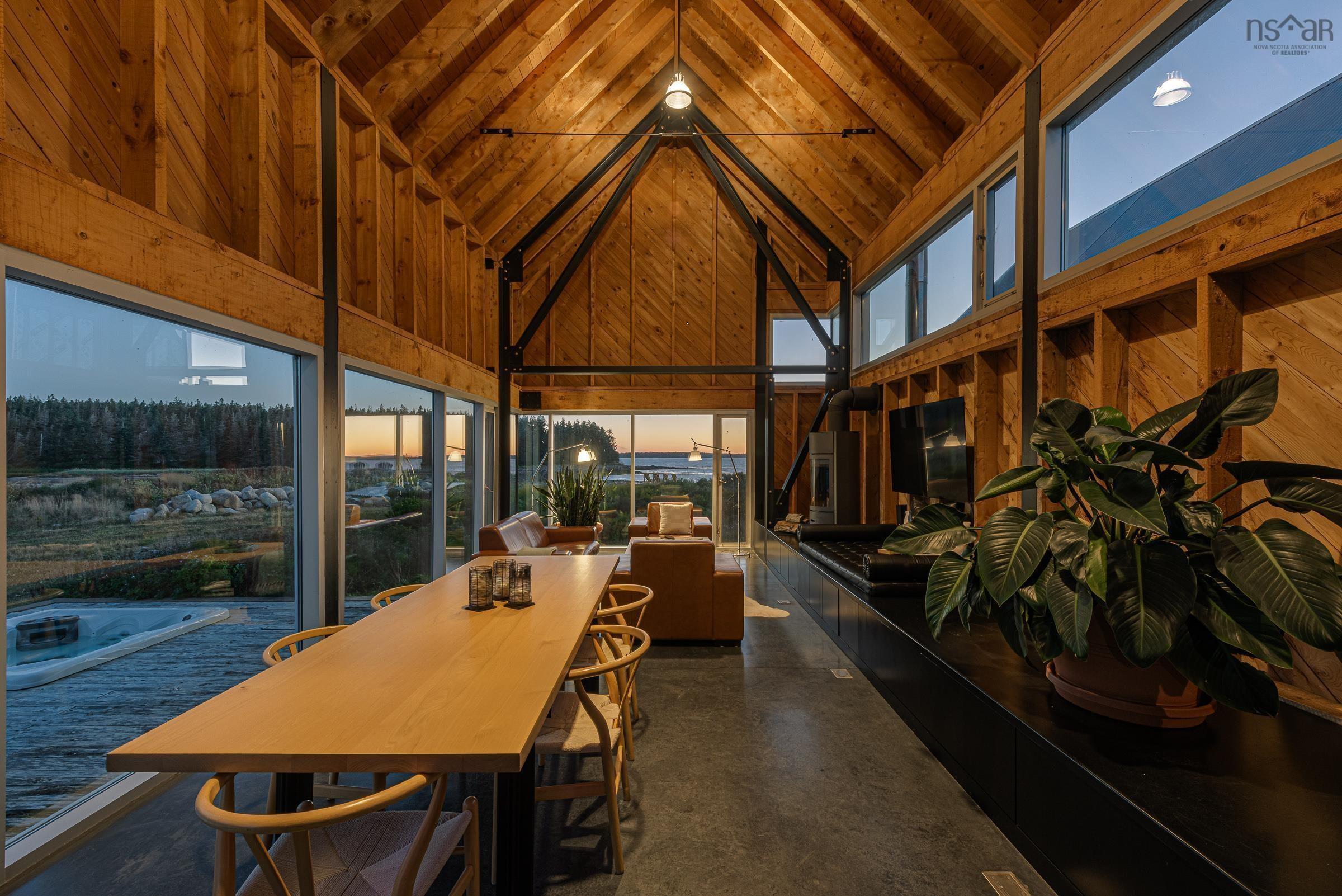 $1,195,000.00: 120 Net Yard Lane, Upper Kingsburg