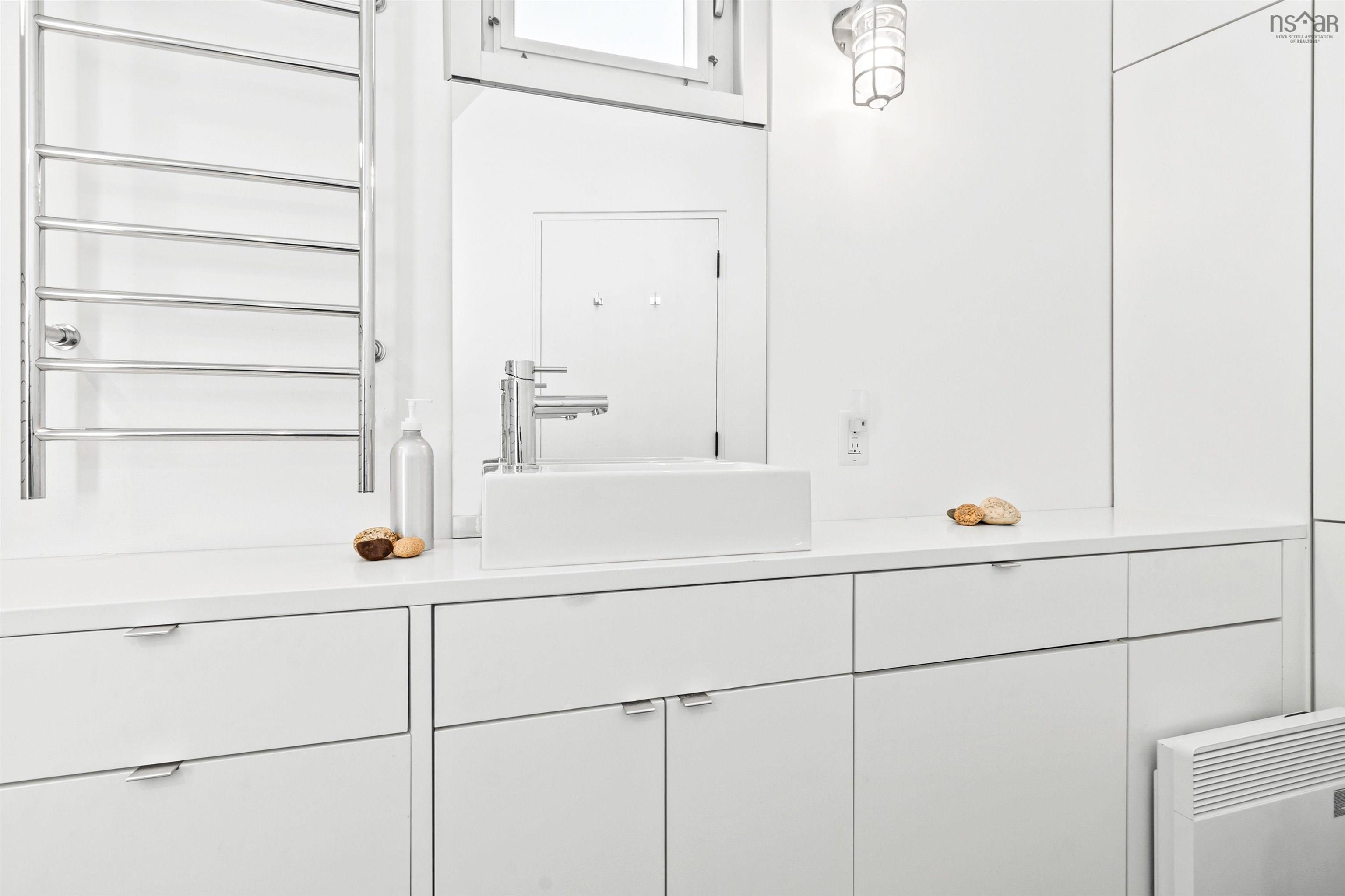 $1,195,000.00: 120 Net Yard Lane, Upper Kingsburg