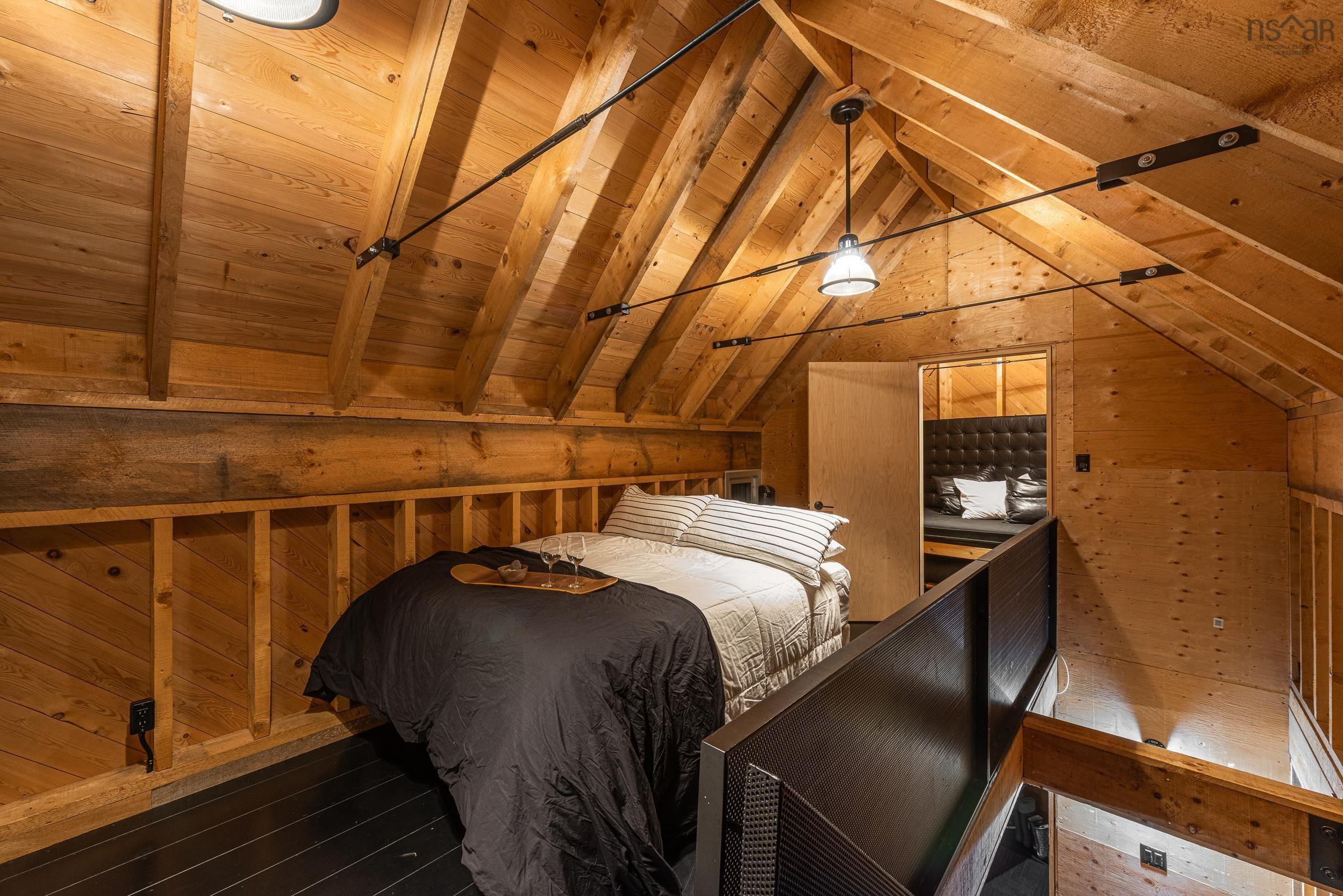 $1,195,000.00: 120 Net Yard Lane, Upper Kingsburg