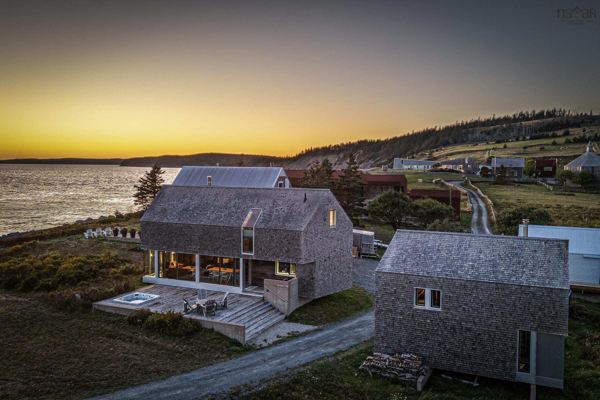 $1,195,000.00: 120 Net Yard Lane, Upper Kingsburg