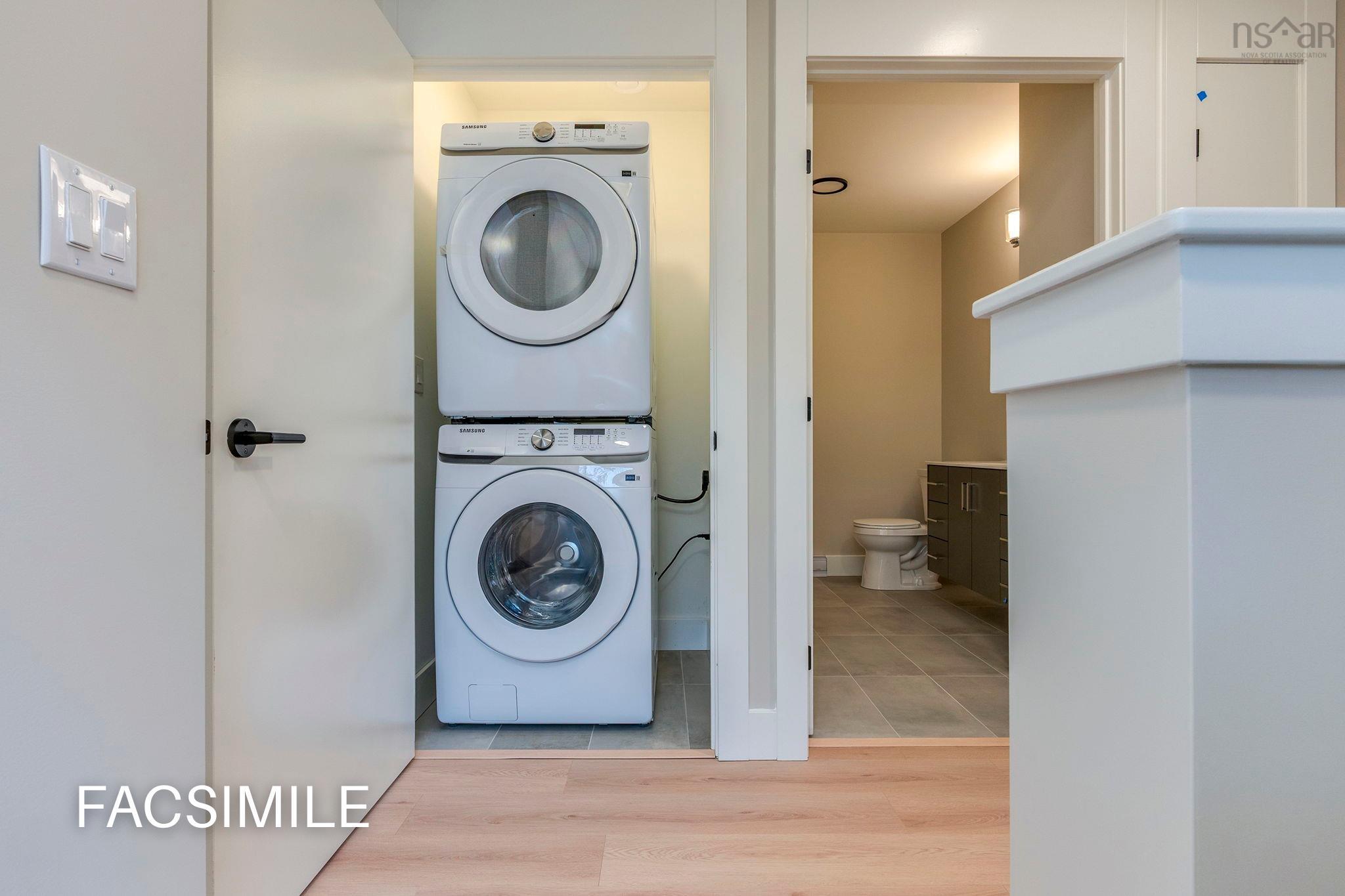 $679,900.00: 24B Honeygold Drive, Halifax