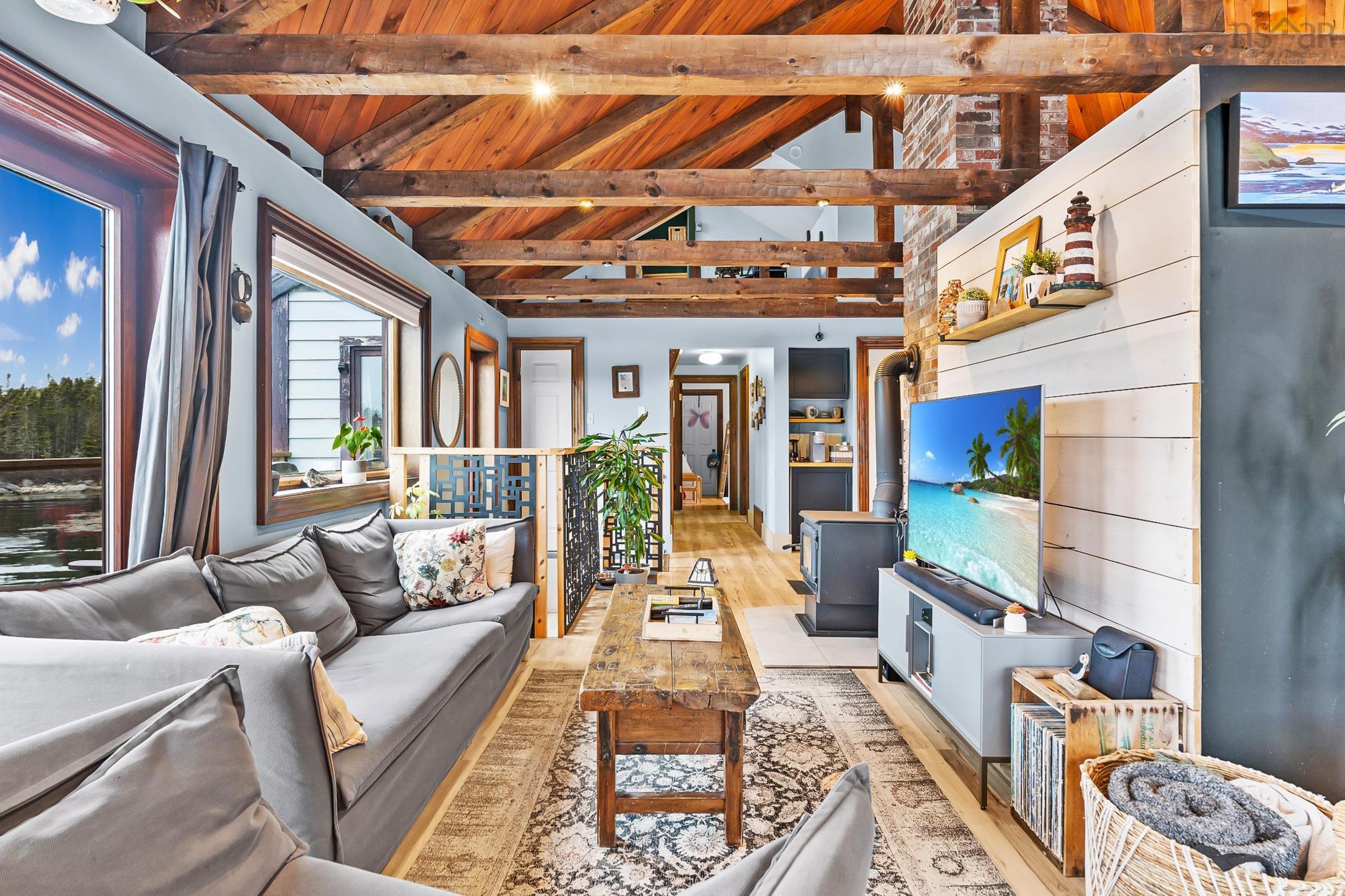 $2,499,500.00: 3087 Highway 329, Northwest Cove