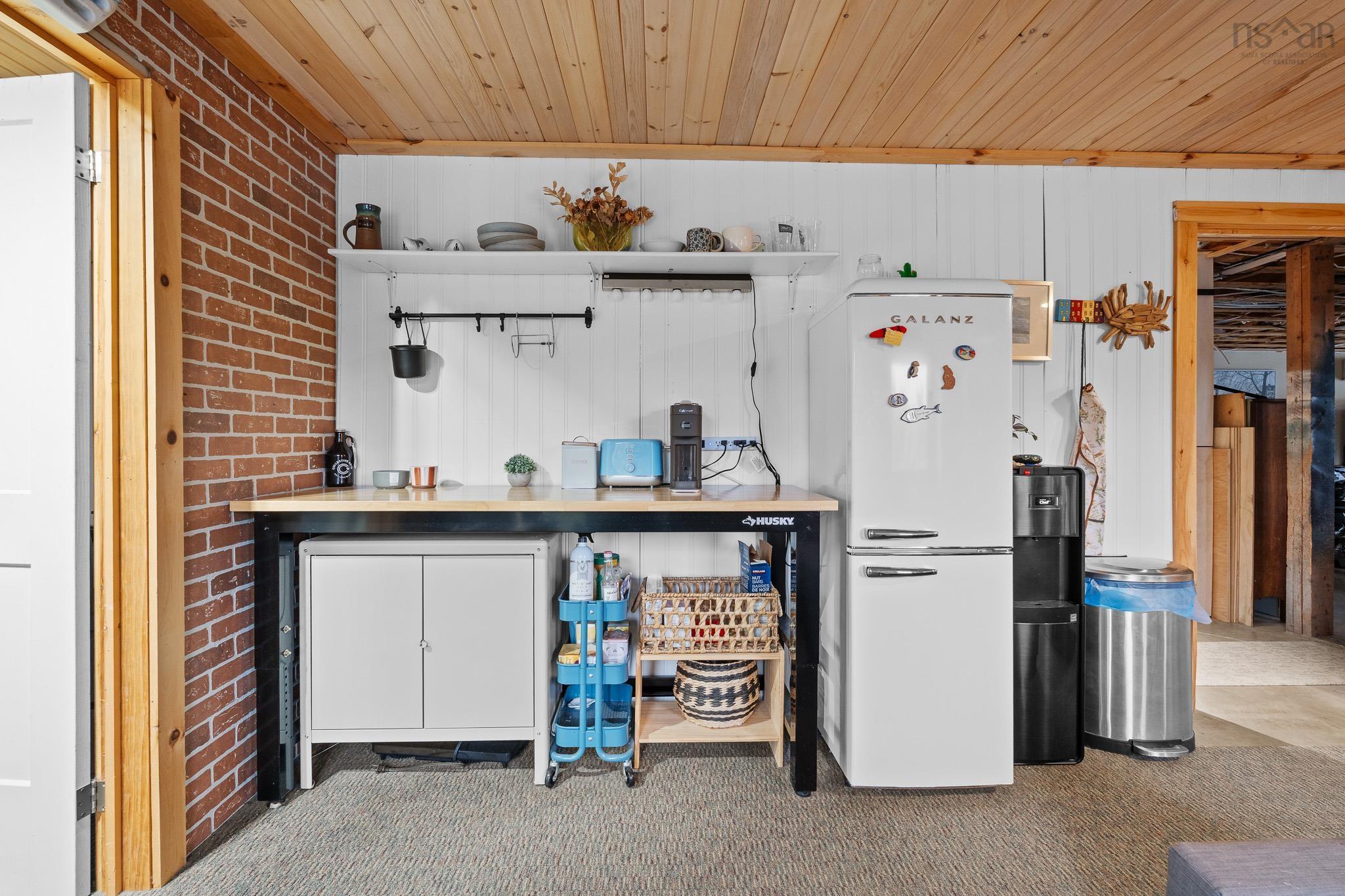 $2,499,500.00: 3087 Highway 329, Northwest Cove