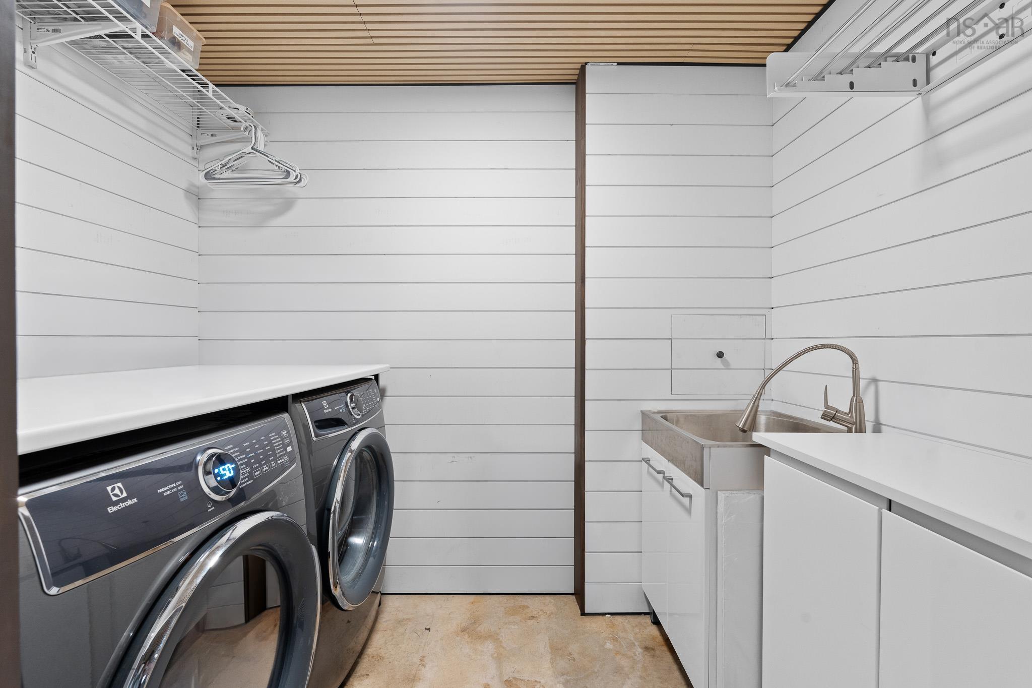 $2,499,500.00: 3087 Highway 329, Northwest Cove