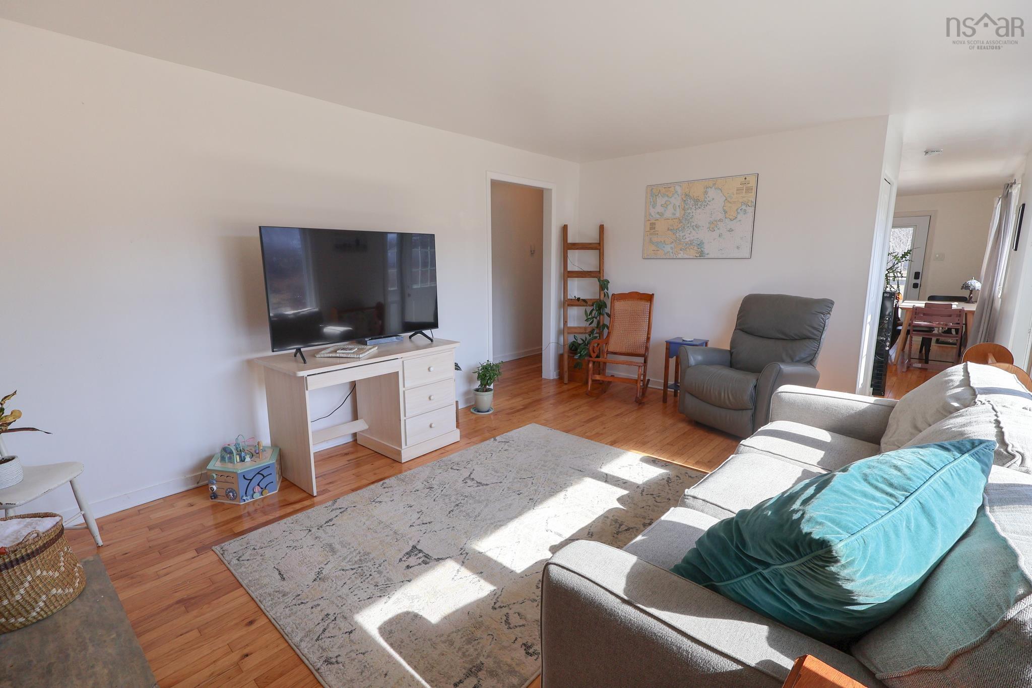 $329,900.00: 11 Hiltz Hill Road, Martins River