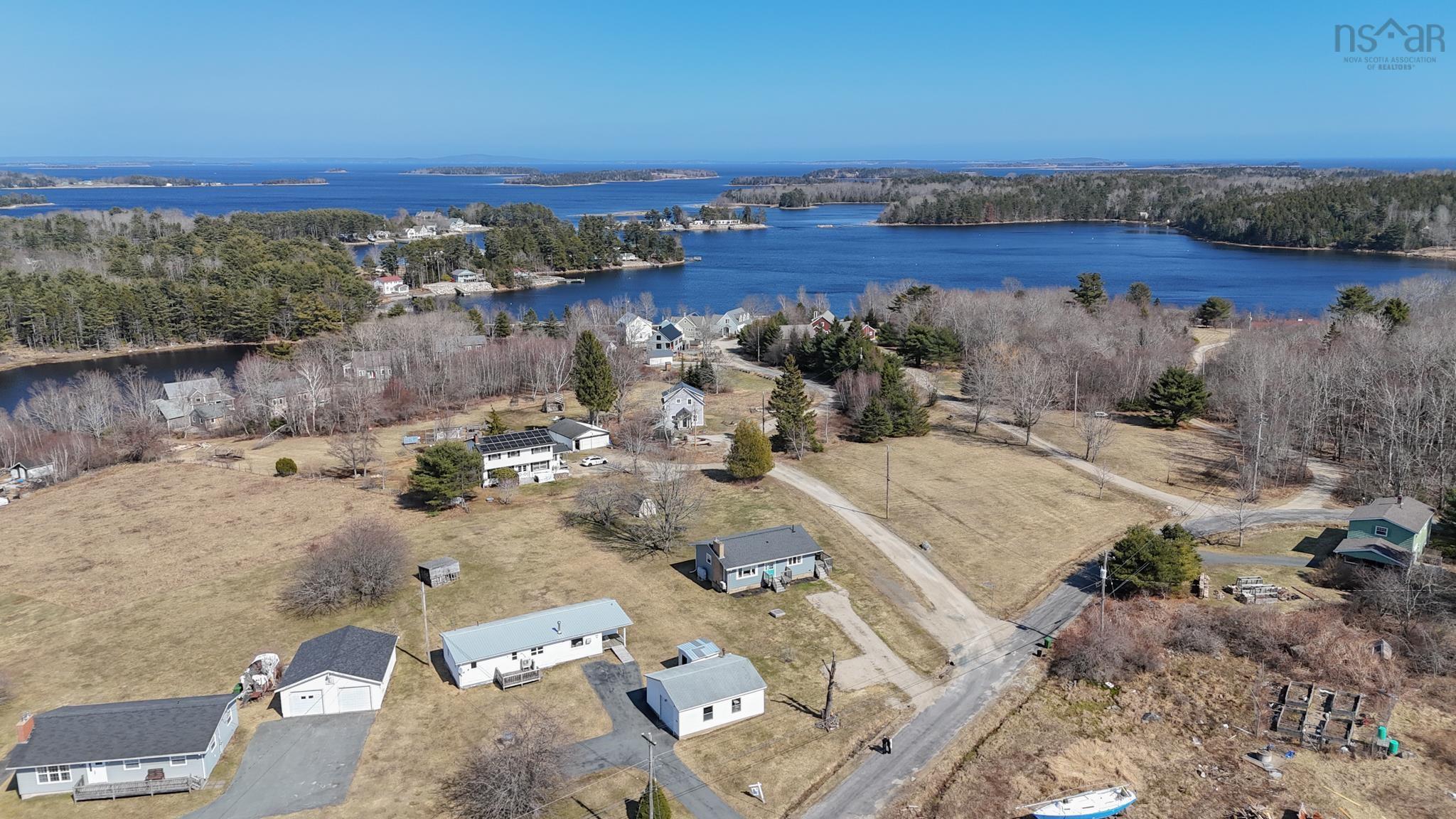 $329,900.00: 11 Hiltz Hill Road, Martins River