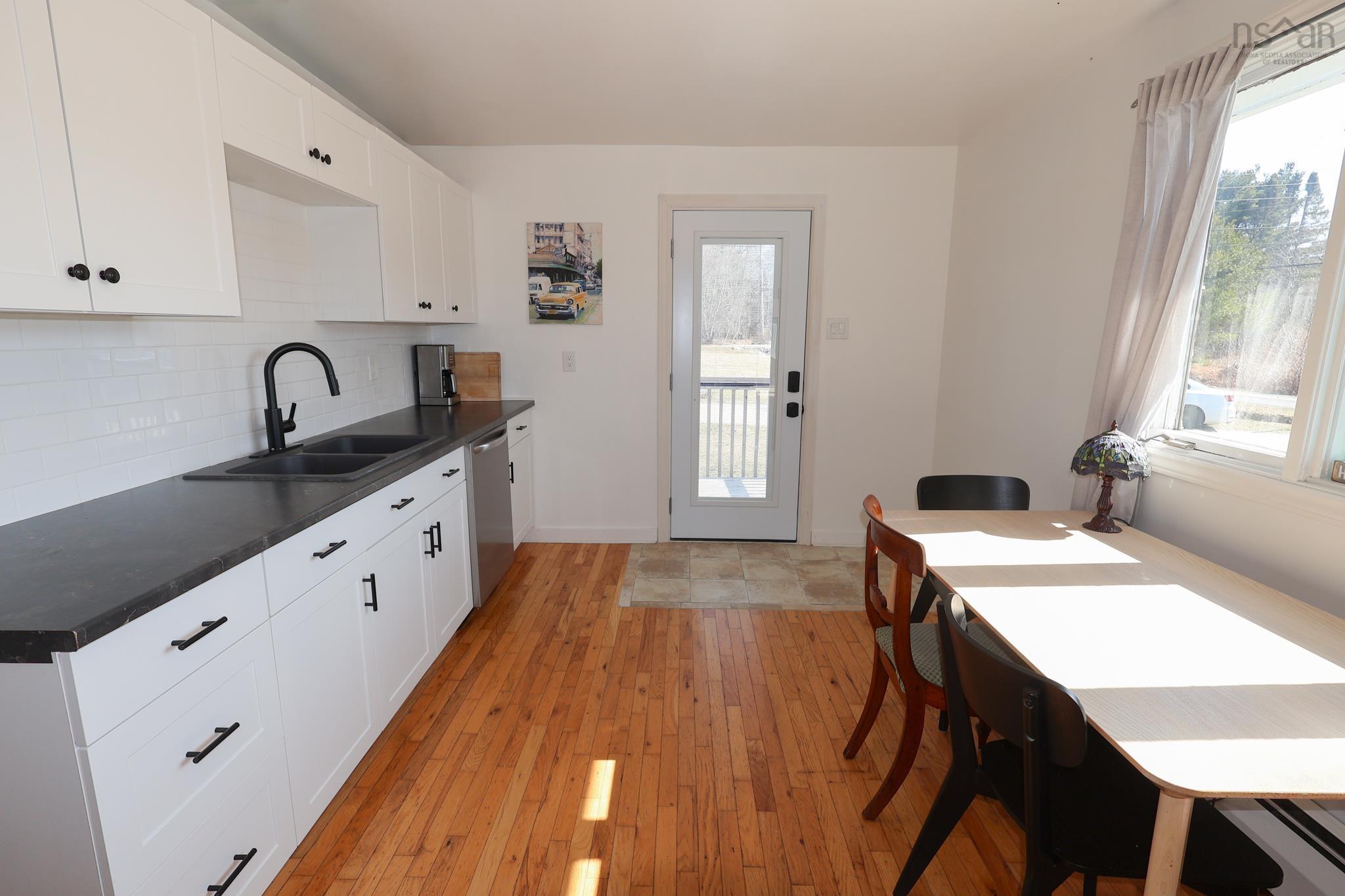 $329,900.00: 11 Hiltz Hill Road, Martins River