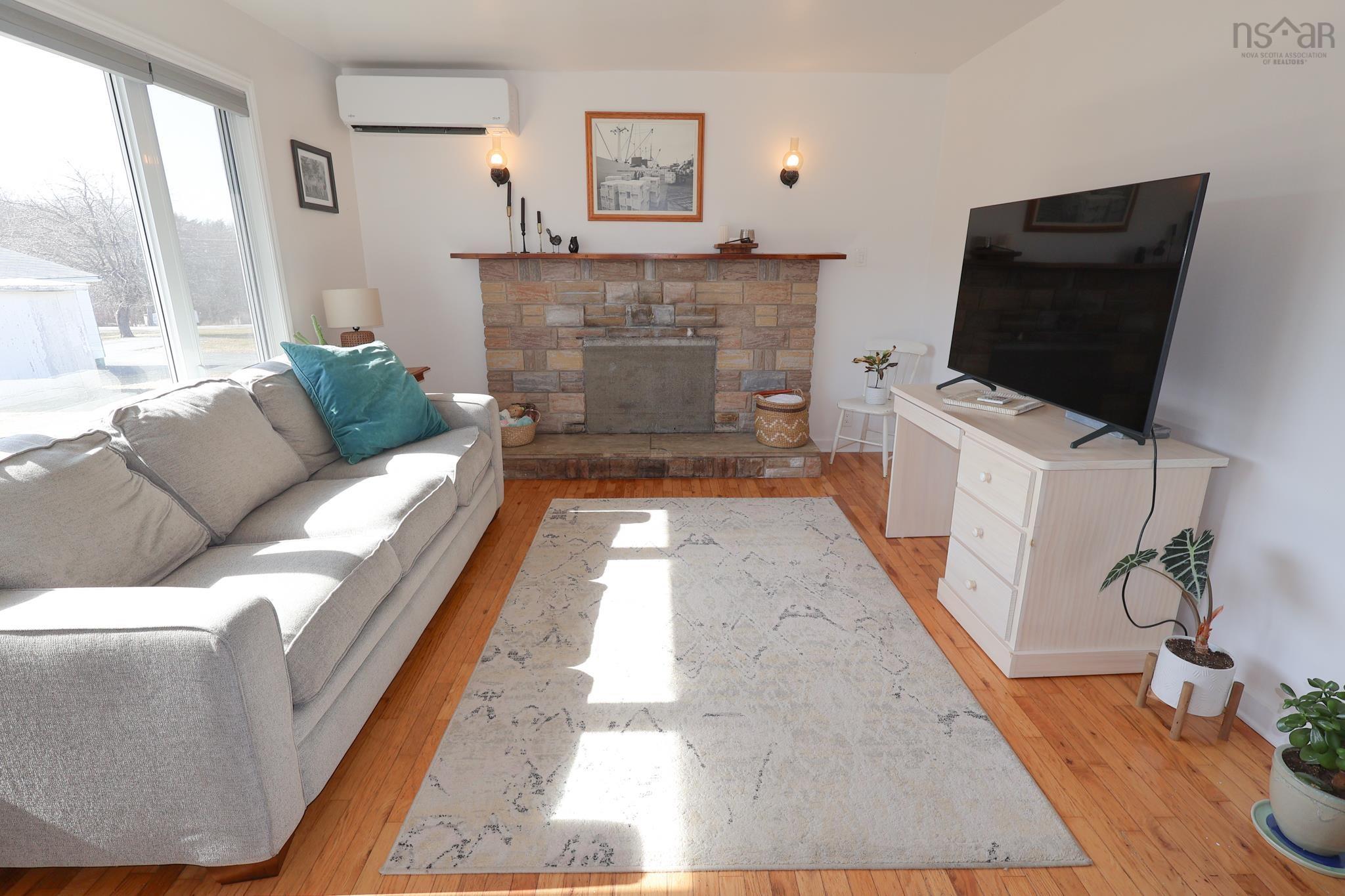 $329,900.00: 11 Hiltz Hill Road, Martins River