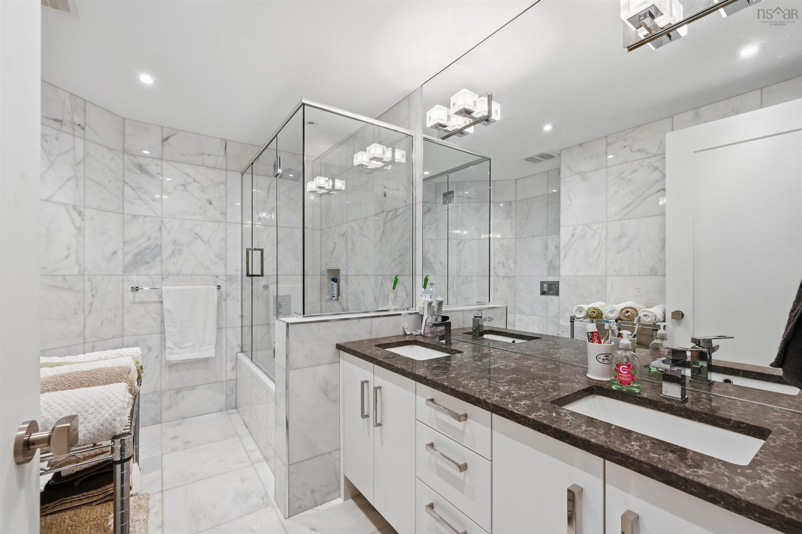 808 1585 South Park Street, Halifax, NS (MLS 202608013)