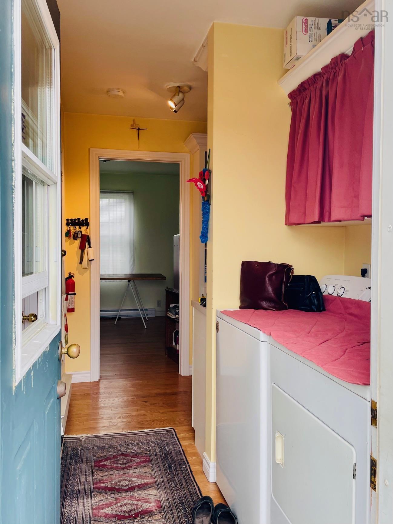 $475,000.00: 63 Knickle Road, Lunenburg