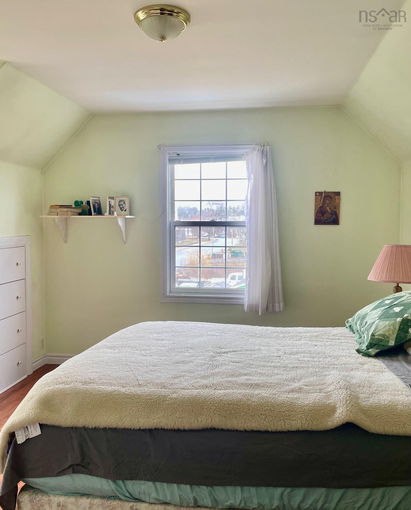 $475,000.00: 63 Knickle Road, Lunenburg