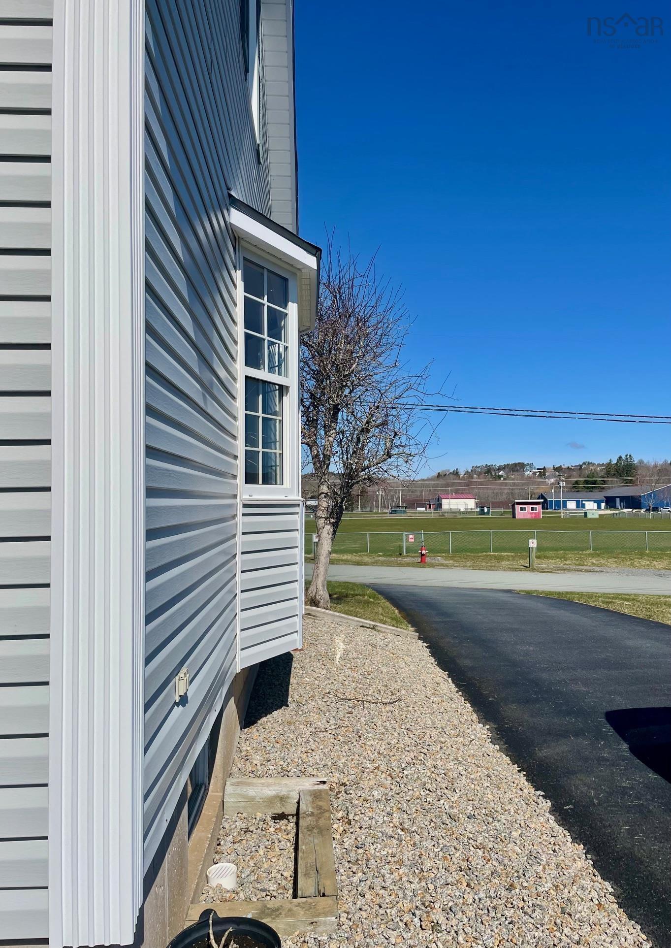 $475,000.00: 63 Knickle Road, Lunenburg