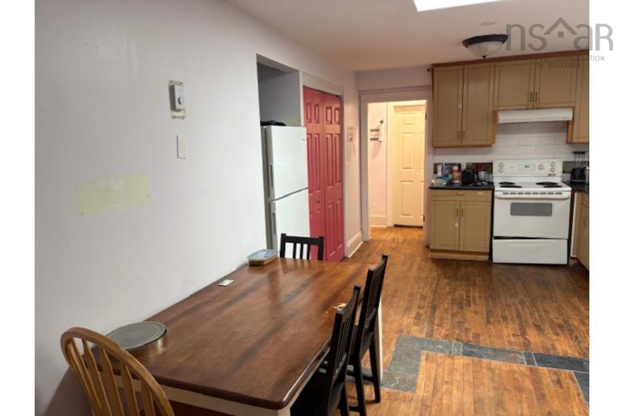 $1,350,000.00: 6411 6433 6415 Quinpool Road, Halifax