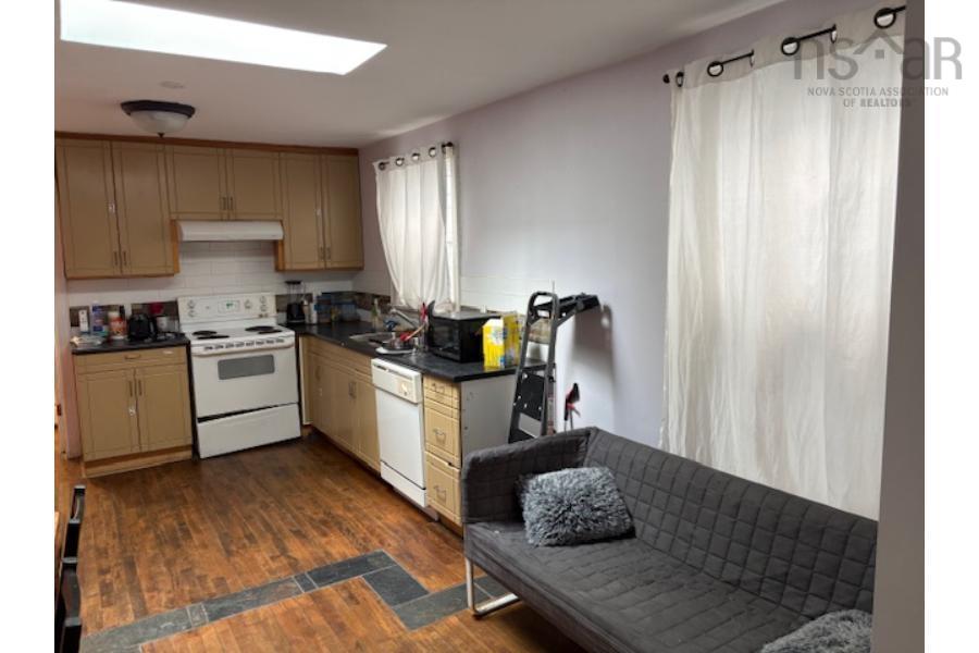 $1,350,000.00: 6411 6413 6415 Quinpool Road, Halifax