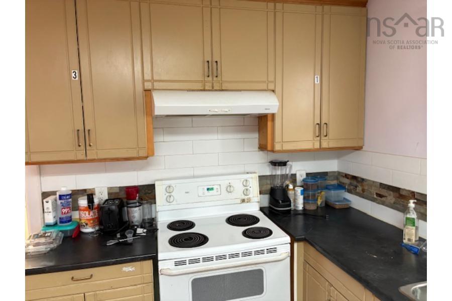 $1,350,000.00: 6411 6413 6415 Quinpool Road, Halifax