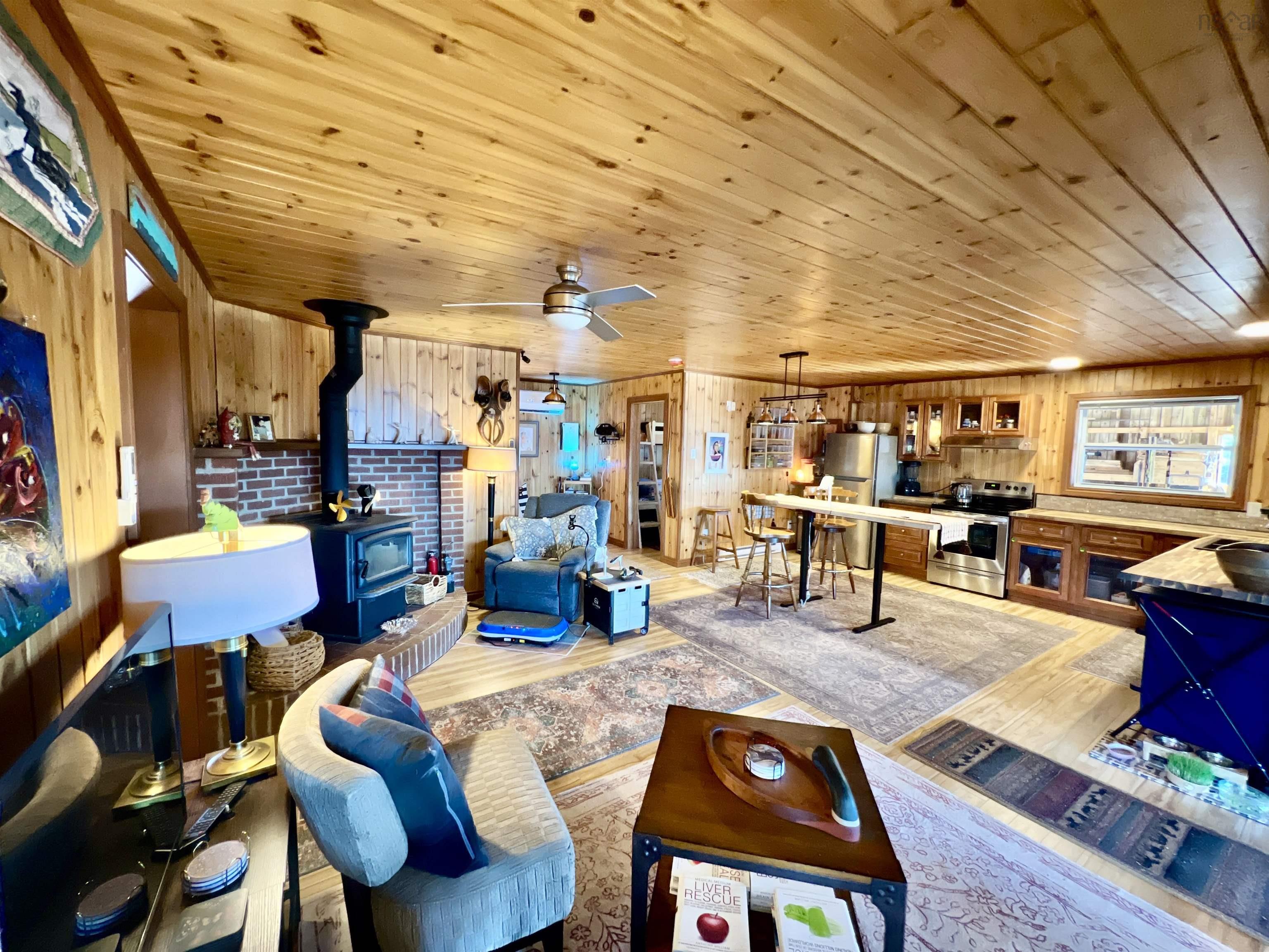 $414,900.00: 7 Lances Lane, D