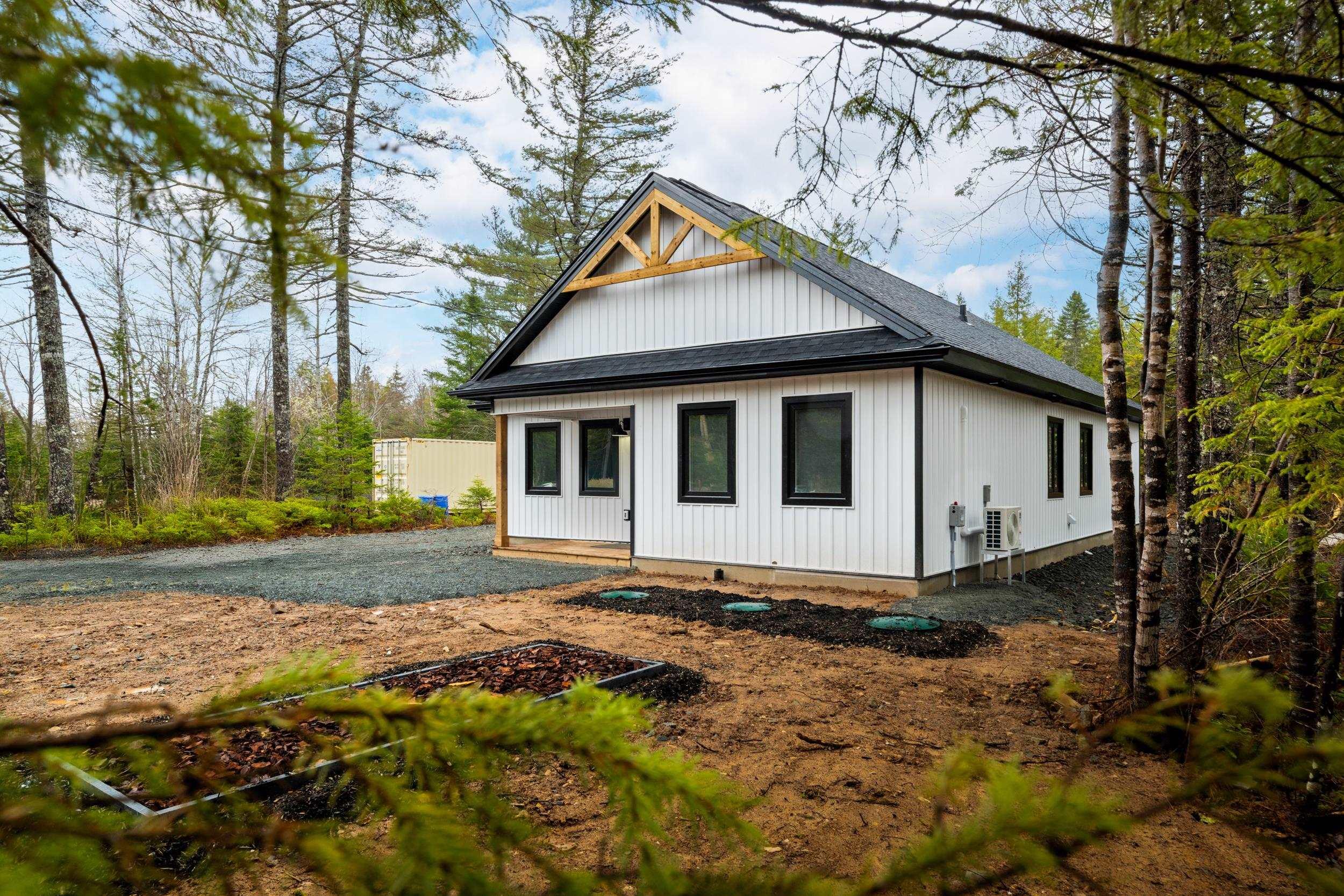 $489,000.00: 977 Cooks Brook Road, Cooks Brook