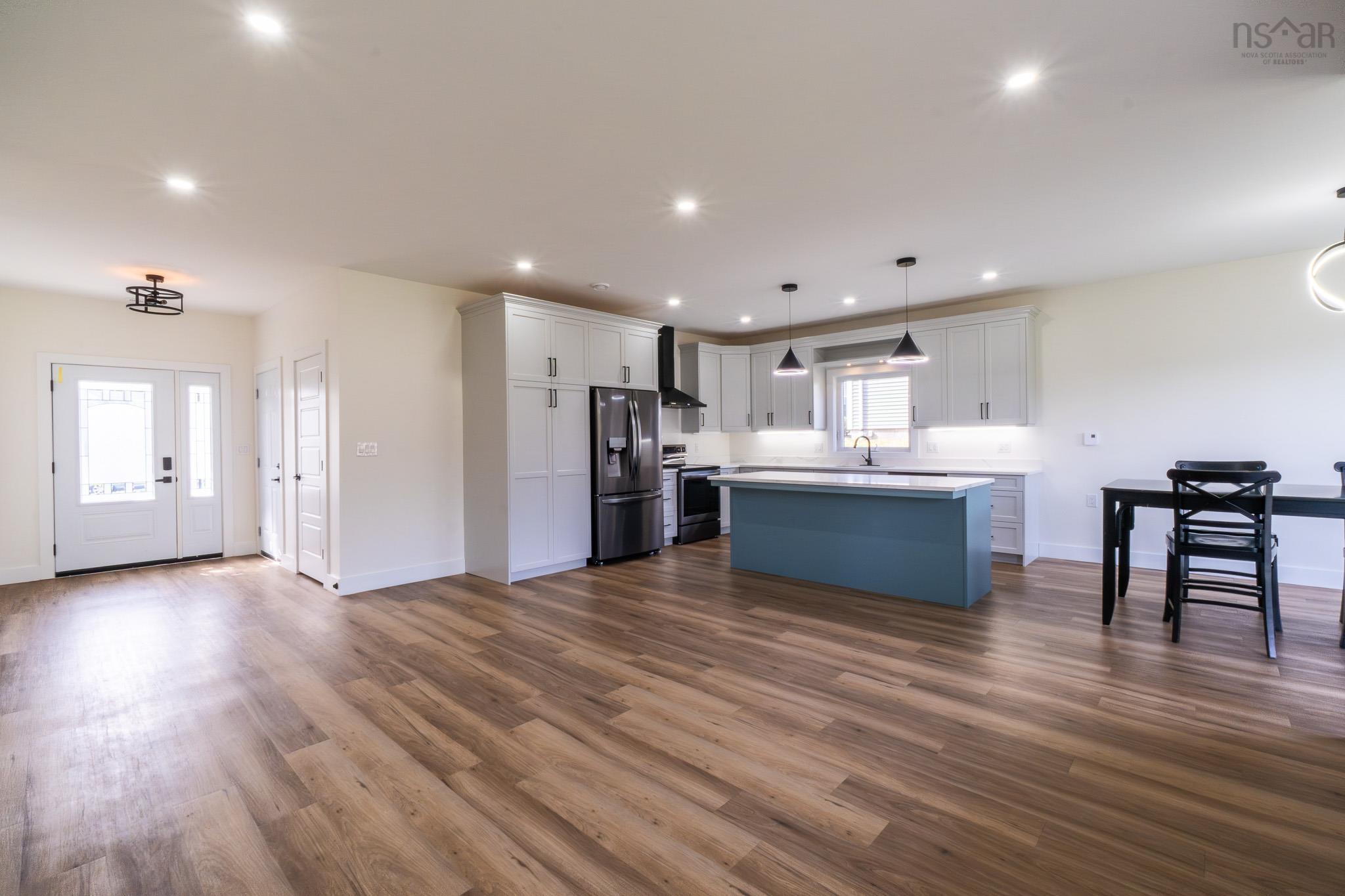 $675,000.00: 18 Mallard Avenue, Canaan