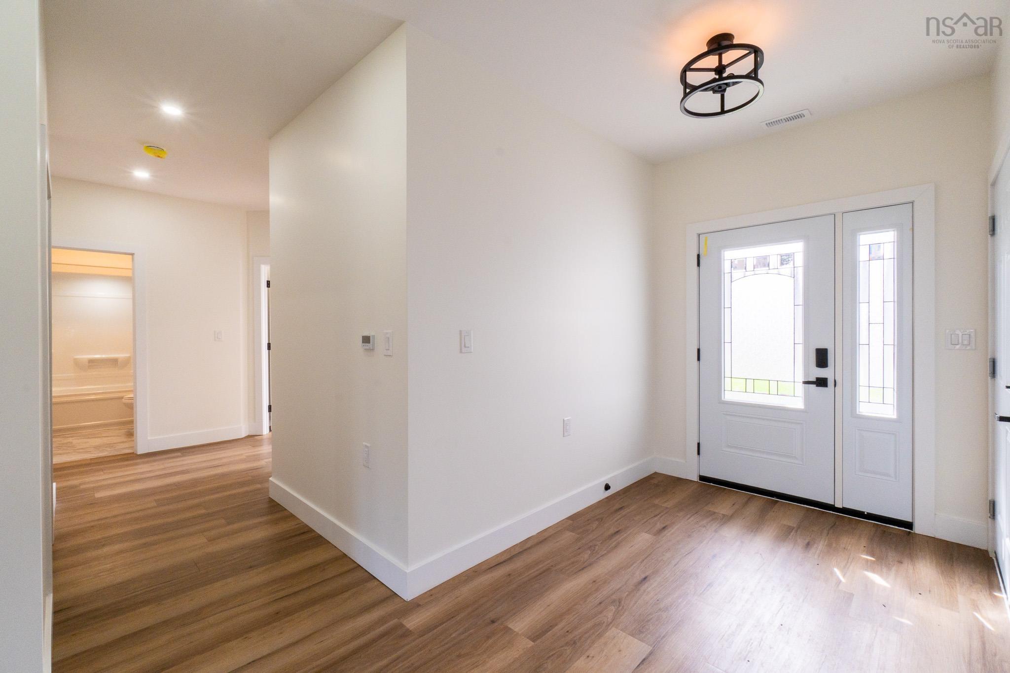 $675,000.00: 18 Mallard Avenue, Canaan