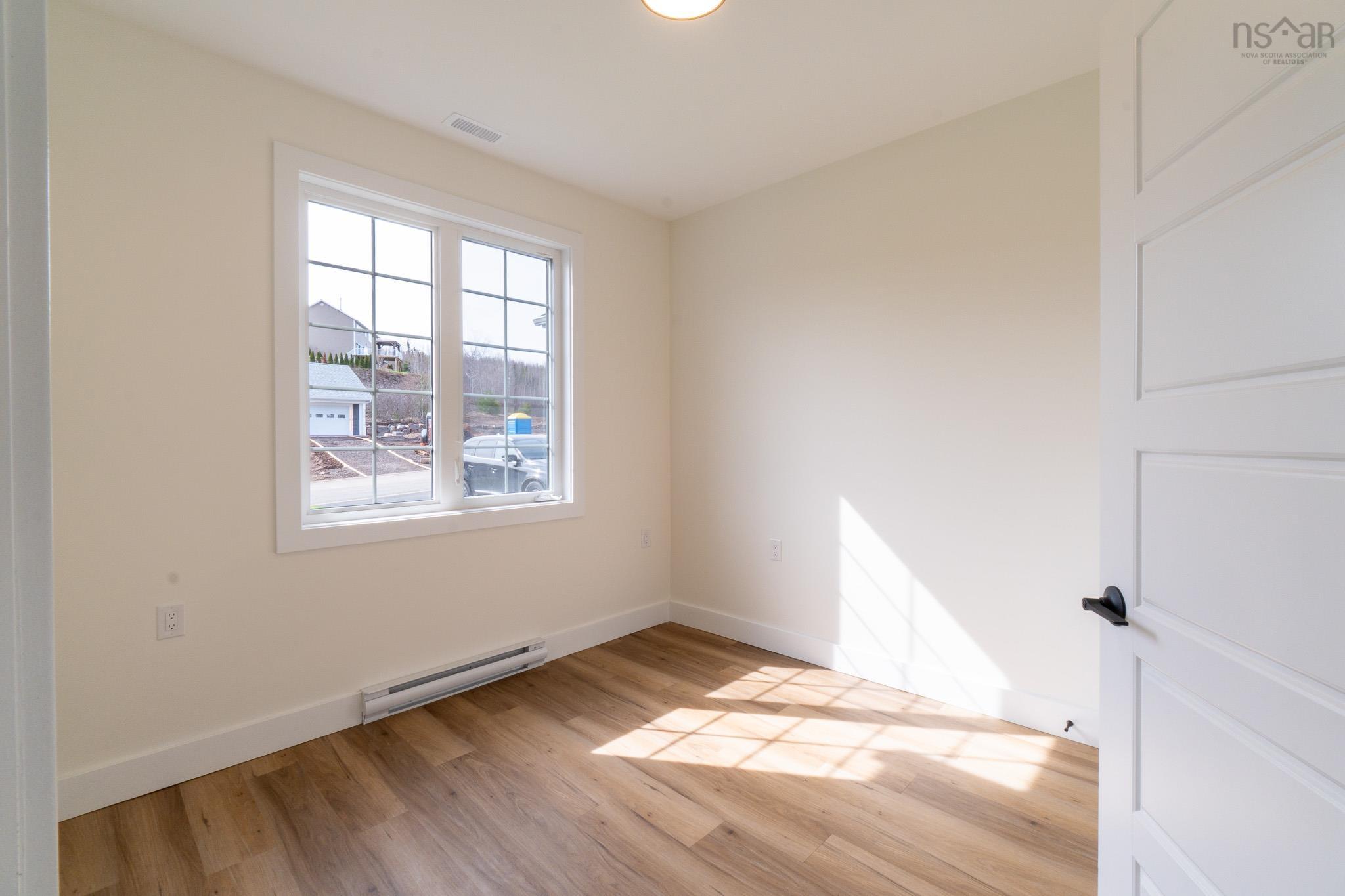 $675,000.00: 18 Mallard Avenue, Canaan