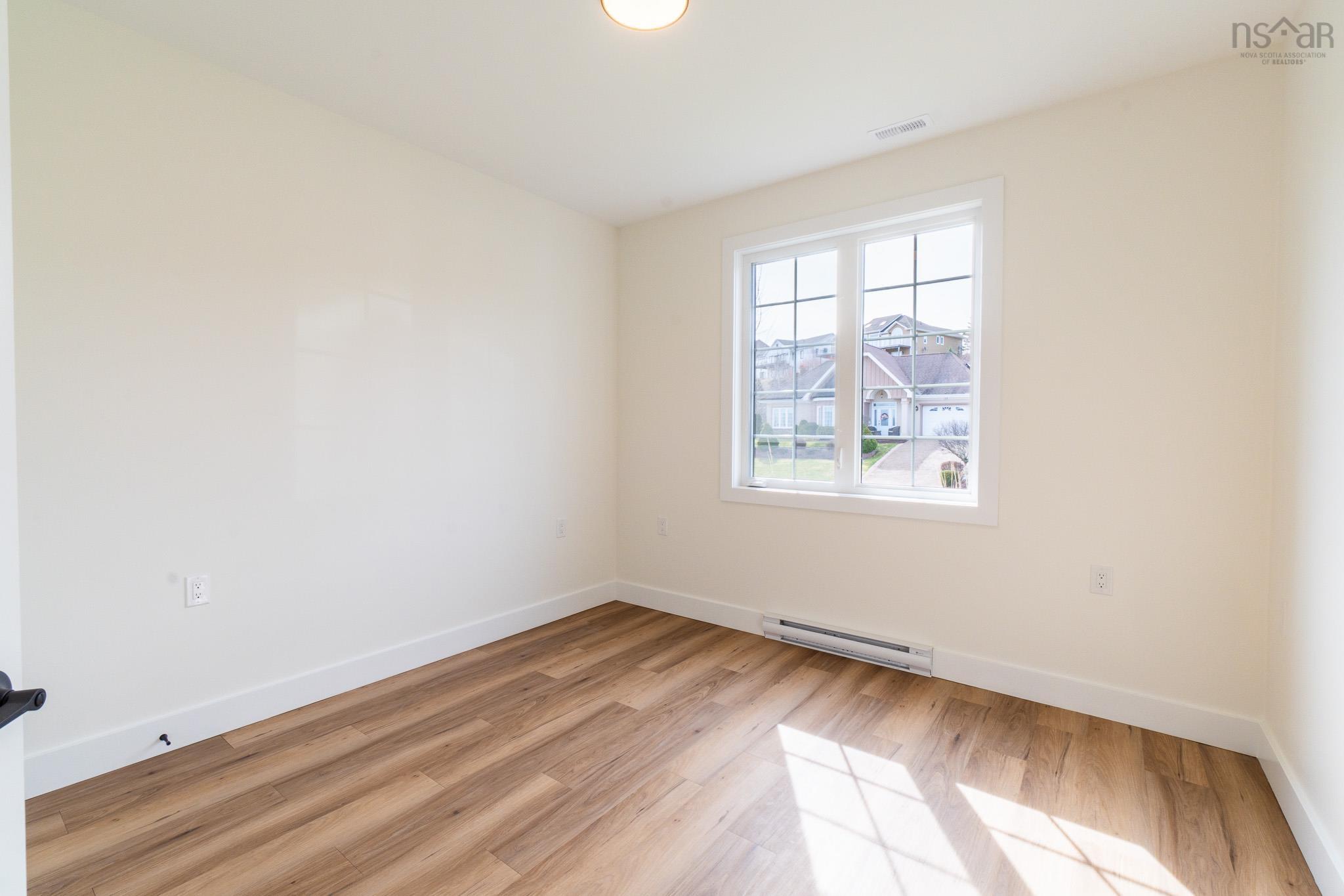 $675,000.00: 18 Mallard Avenue, Canaan