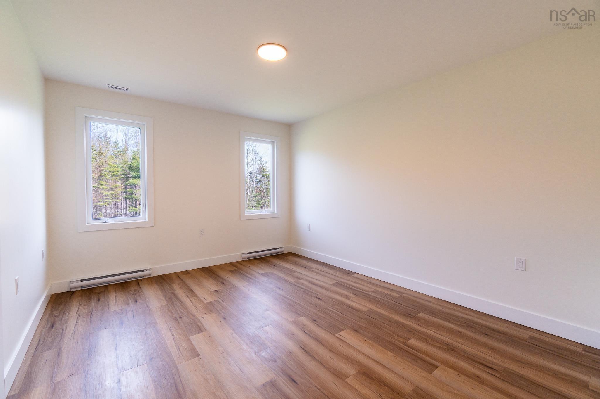 $675,000.00: 18 Mallard Avenue, Canaan