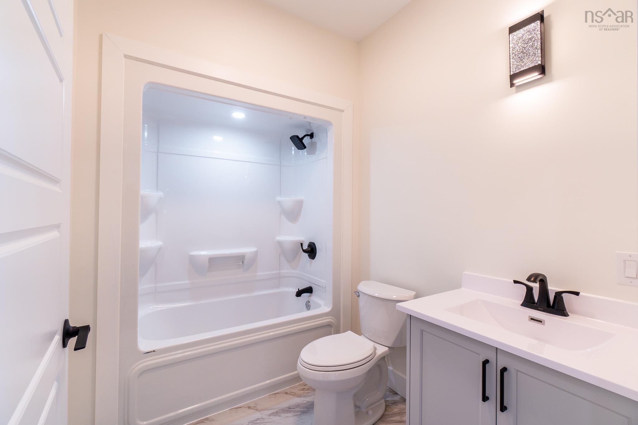 $675,000.00: 18 Mallard Avenue, Canaan