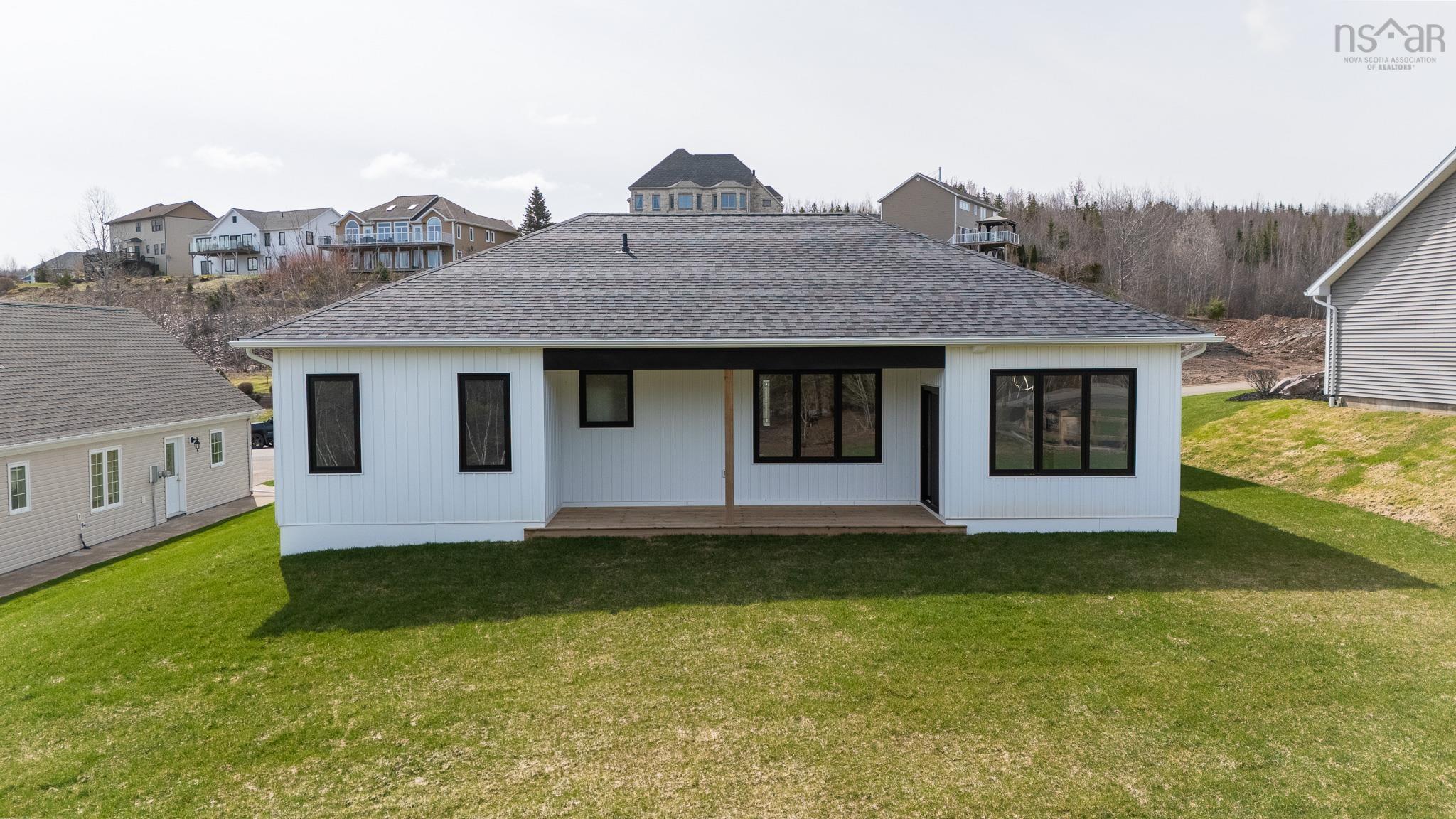 $675,000.00: 18 Mallard Avenue, Canaan