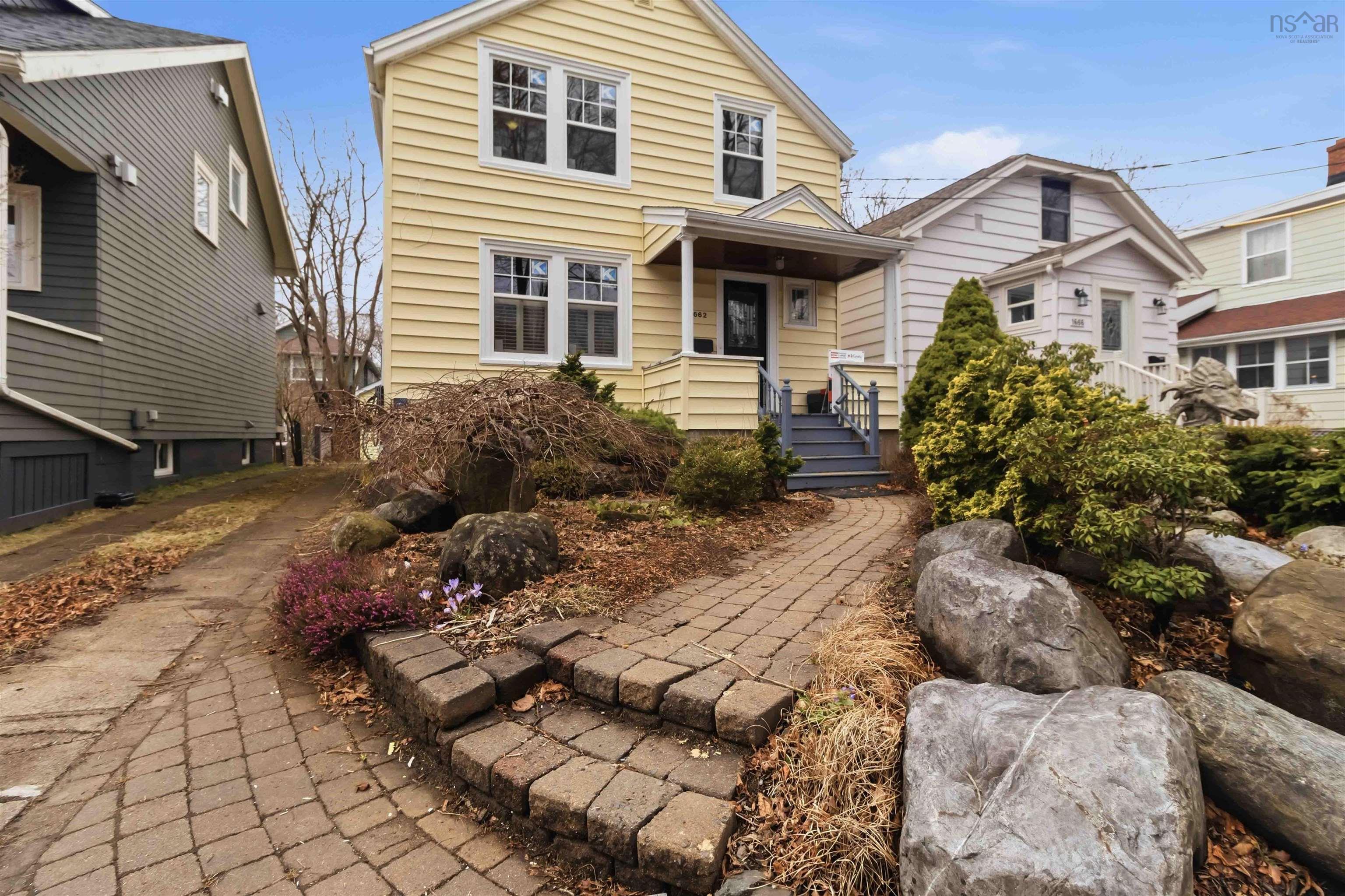 $839,900.00: 1662 Walnut Street, Halifax