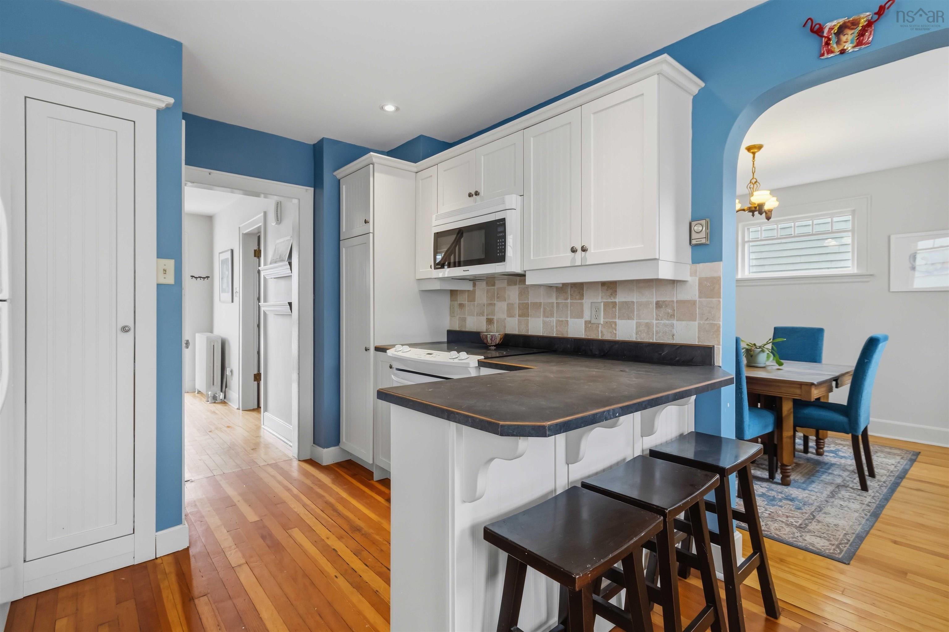 $839,900.00: 1662 Walnut Street, Halifax