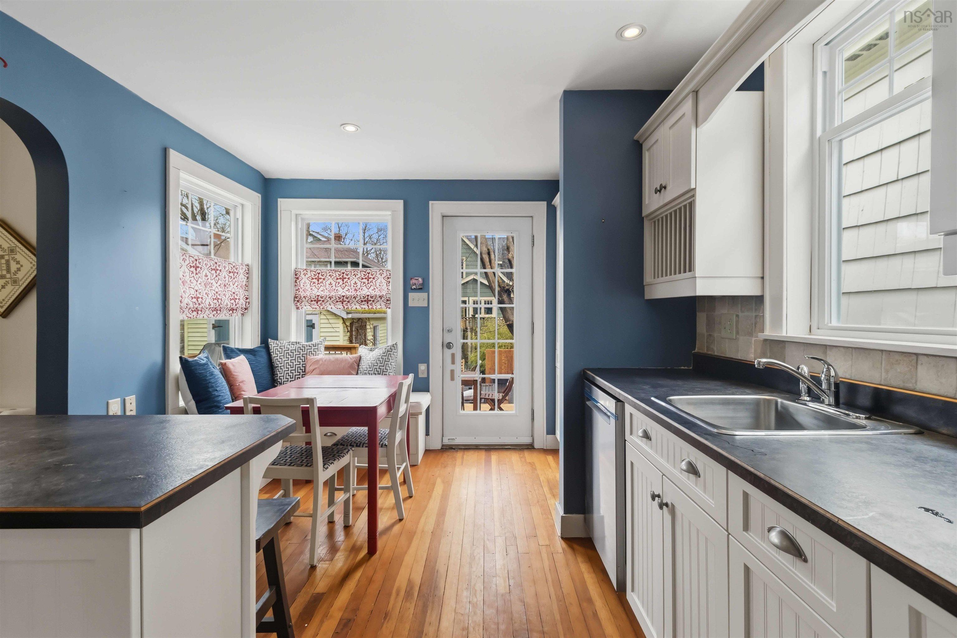 $839,900.00: 1662 Walnut Street, Halifax