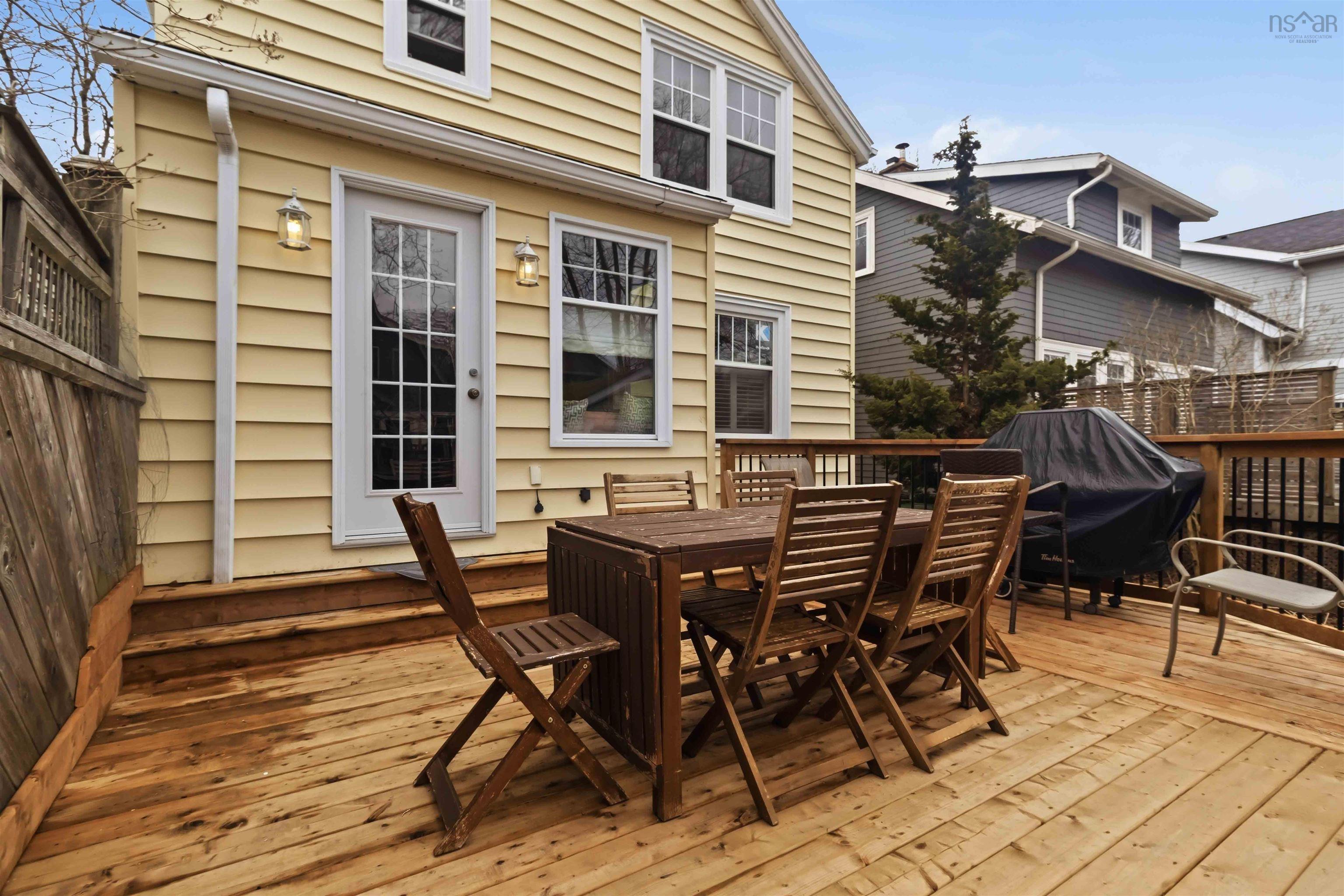 $839,900.00: 1662 Walnut Street, Halifax